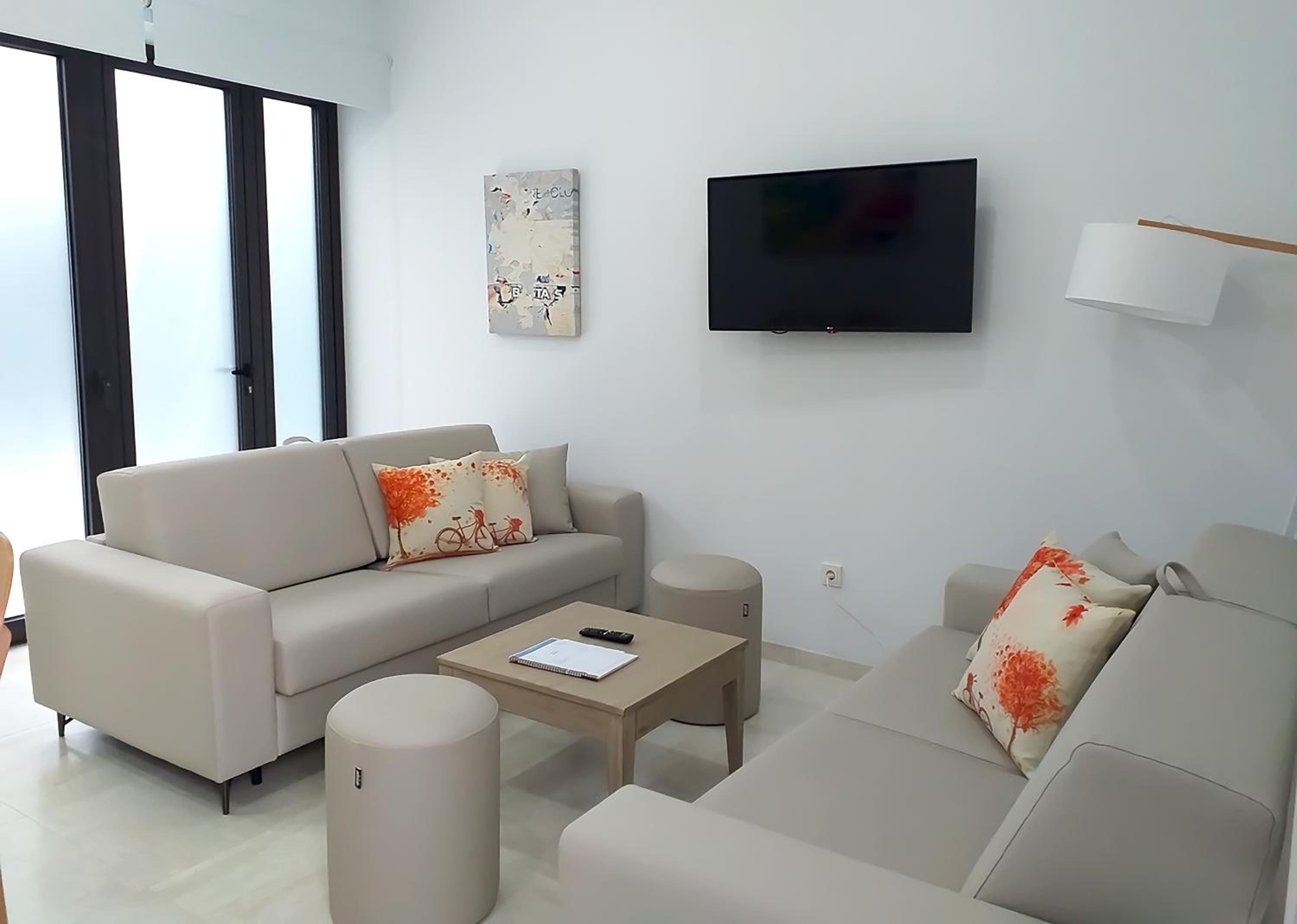 Three-Bedroom Apartment - Photo 2