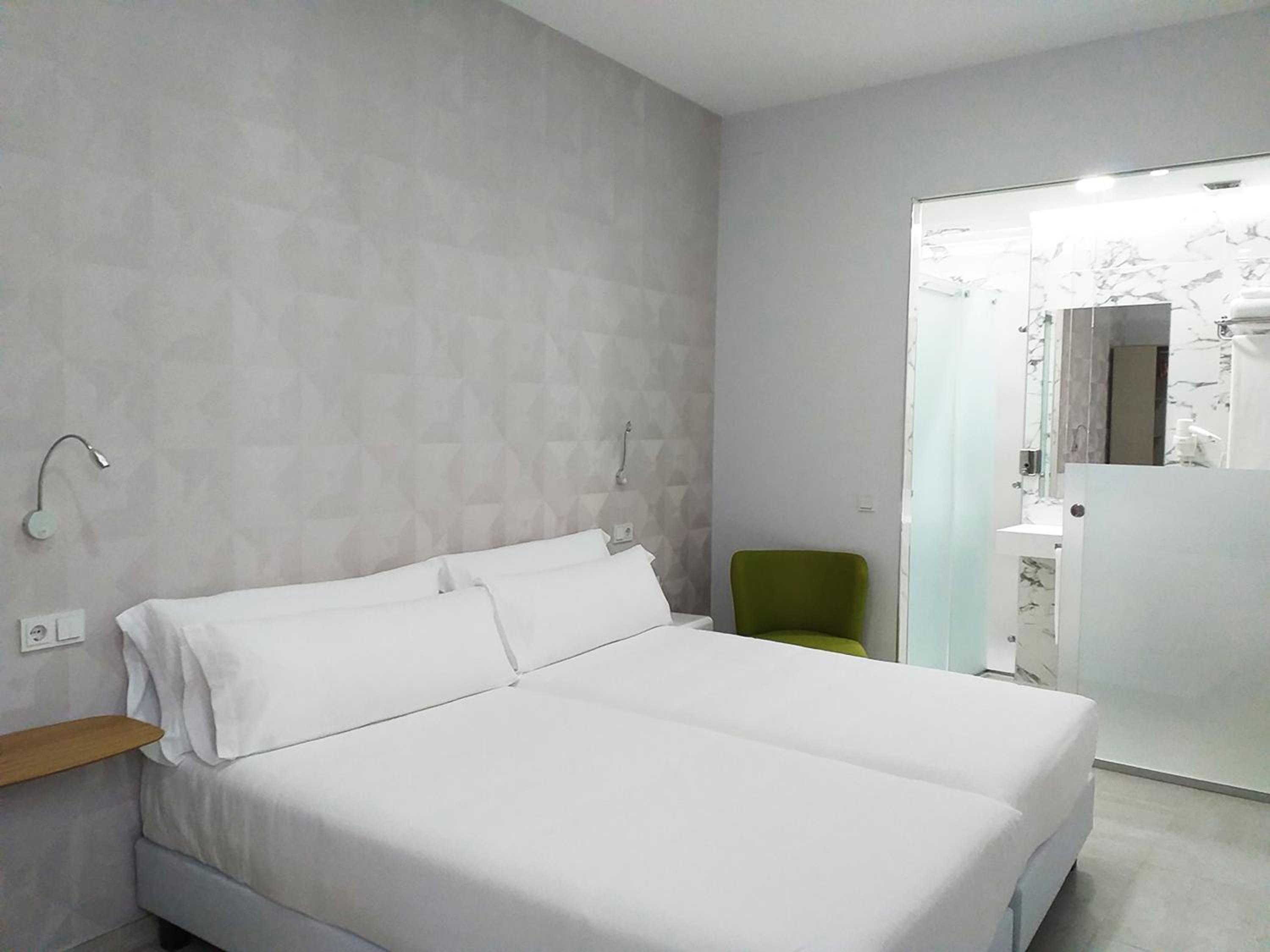 Three-Bedroom Apartment - Photo 6
