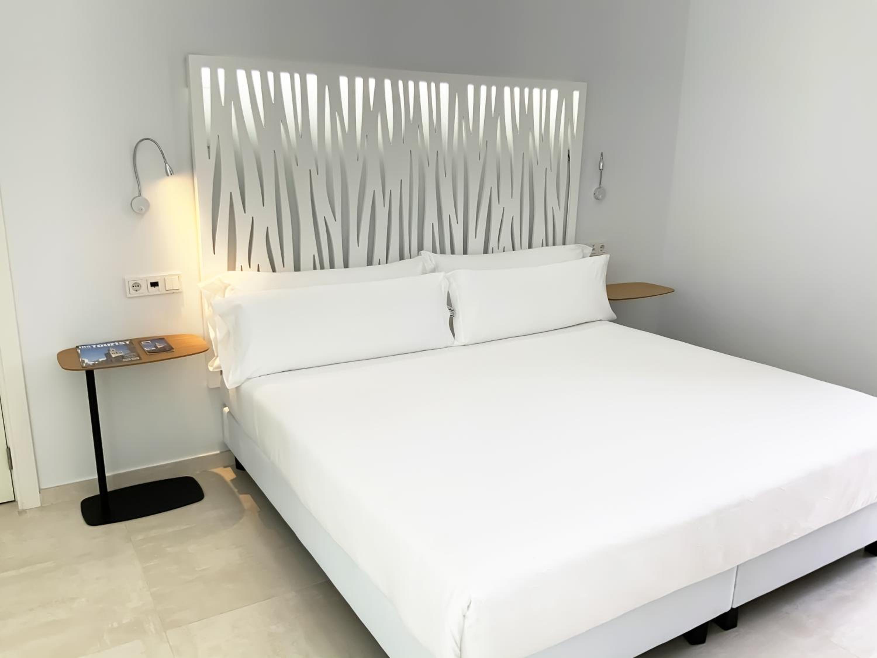 Apartamento con vista a la piscina