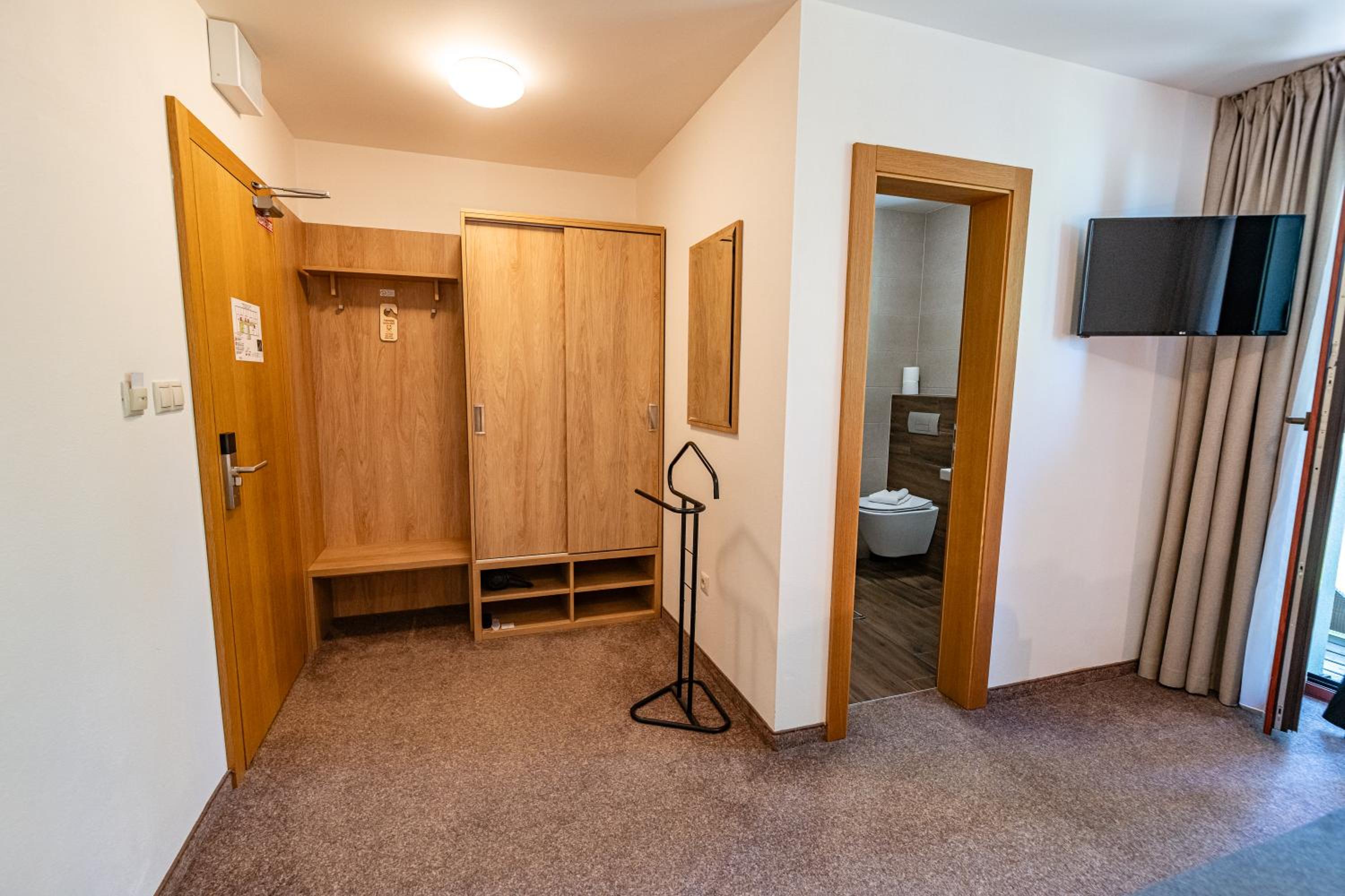 Superior Double Room - Photo 3