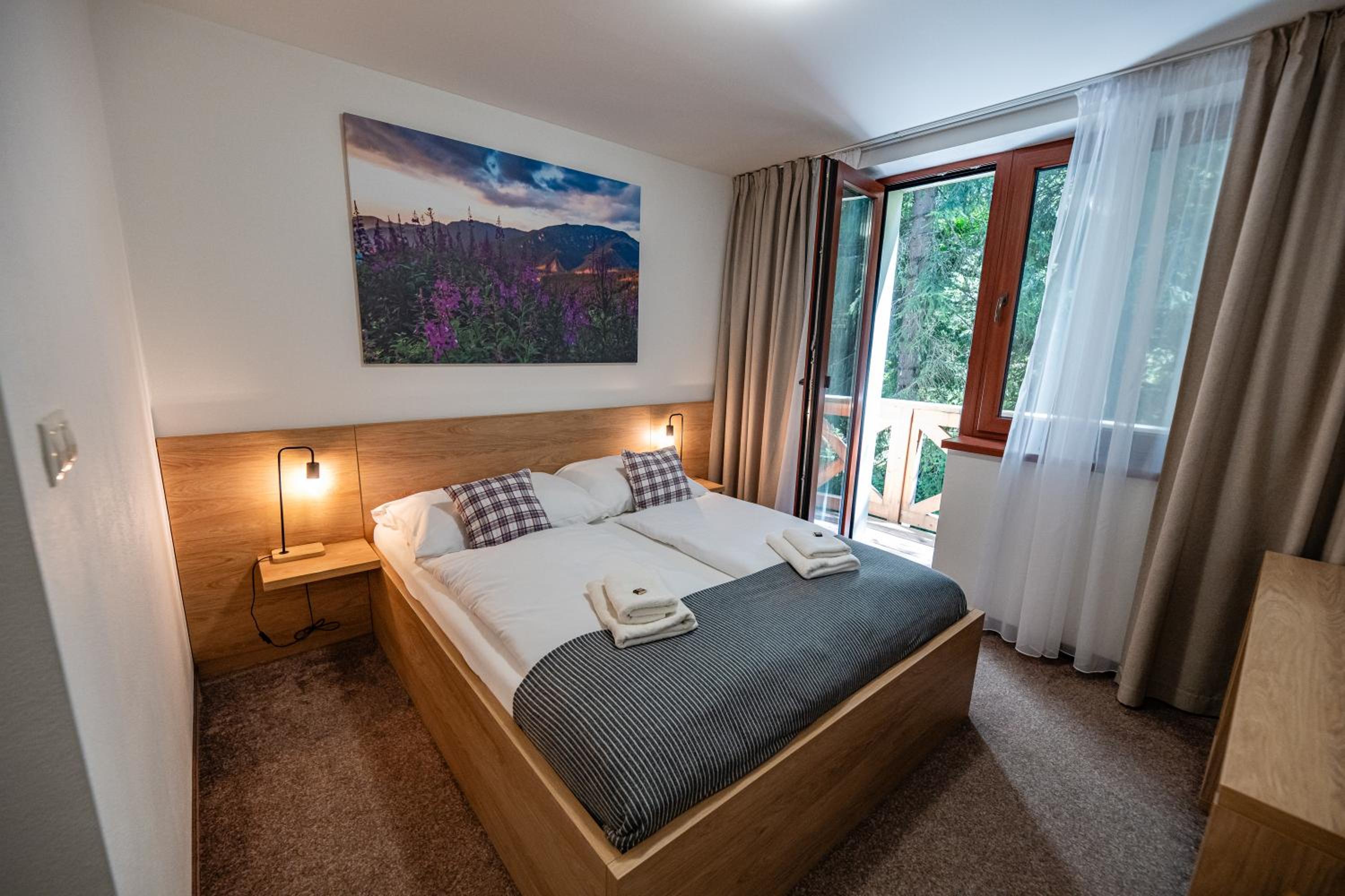 Superior Double Room with Balcony - Photo 2
