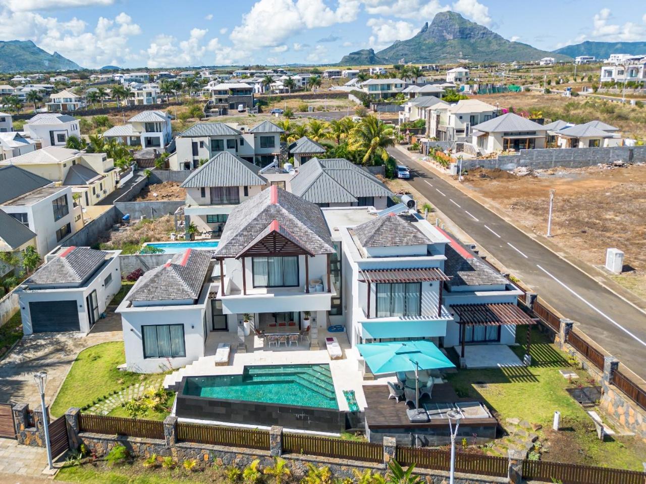 Deluxe Villa photo 1