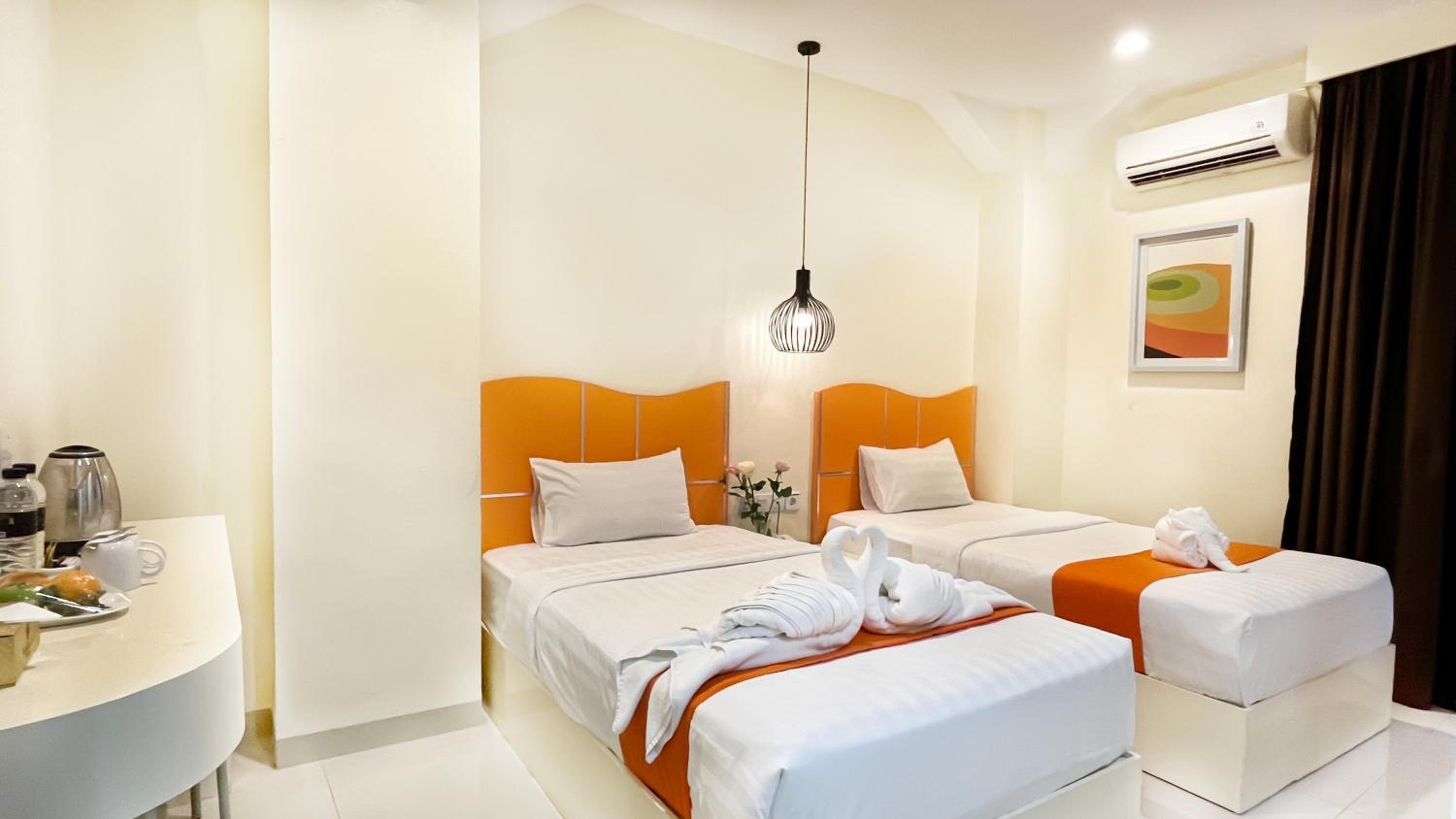 Deluxe Twin Room photo 2