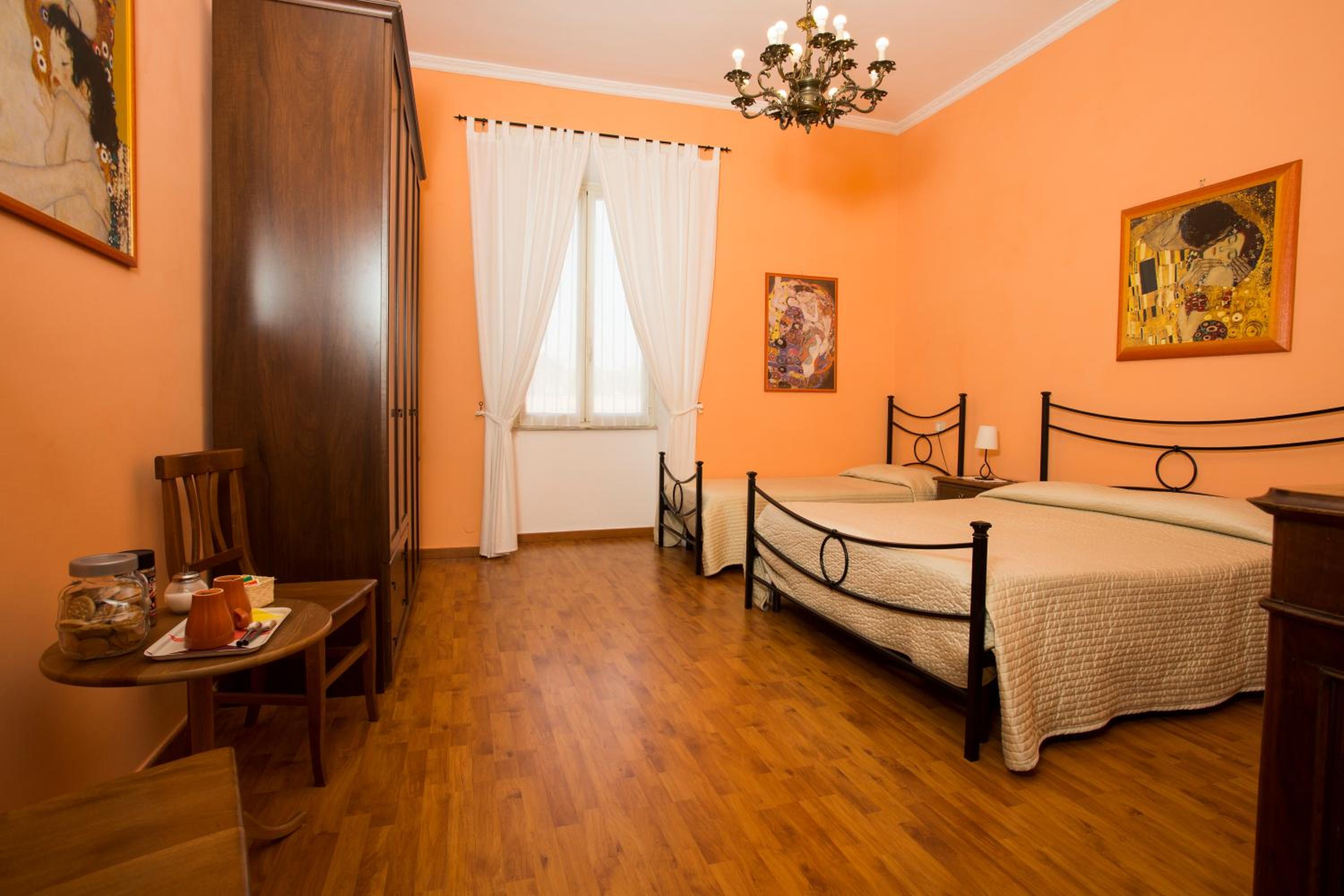Triple Room photo 2