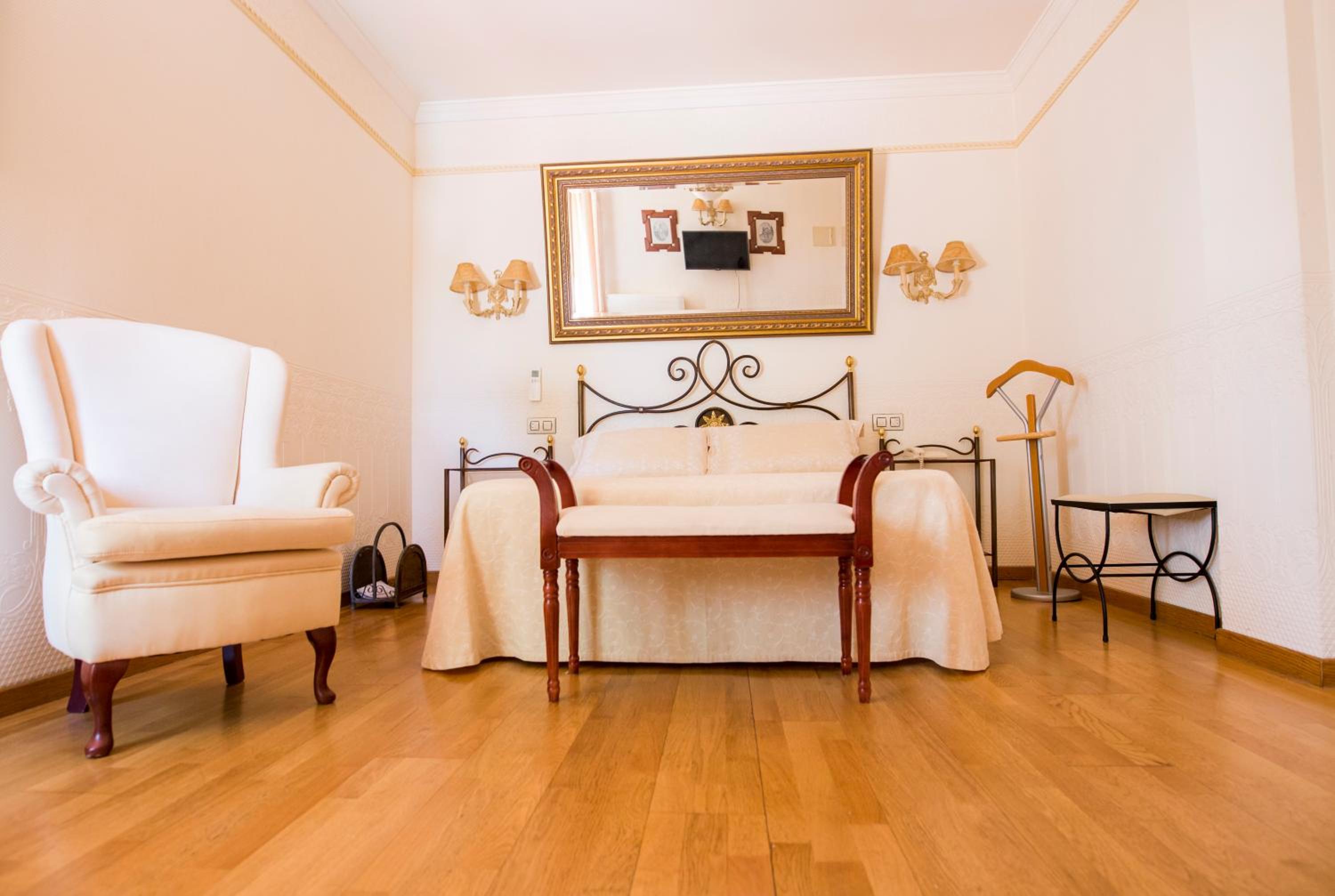 Habitación triple (2 adultos + 1 niño)