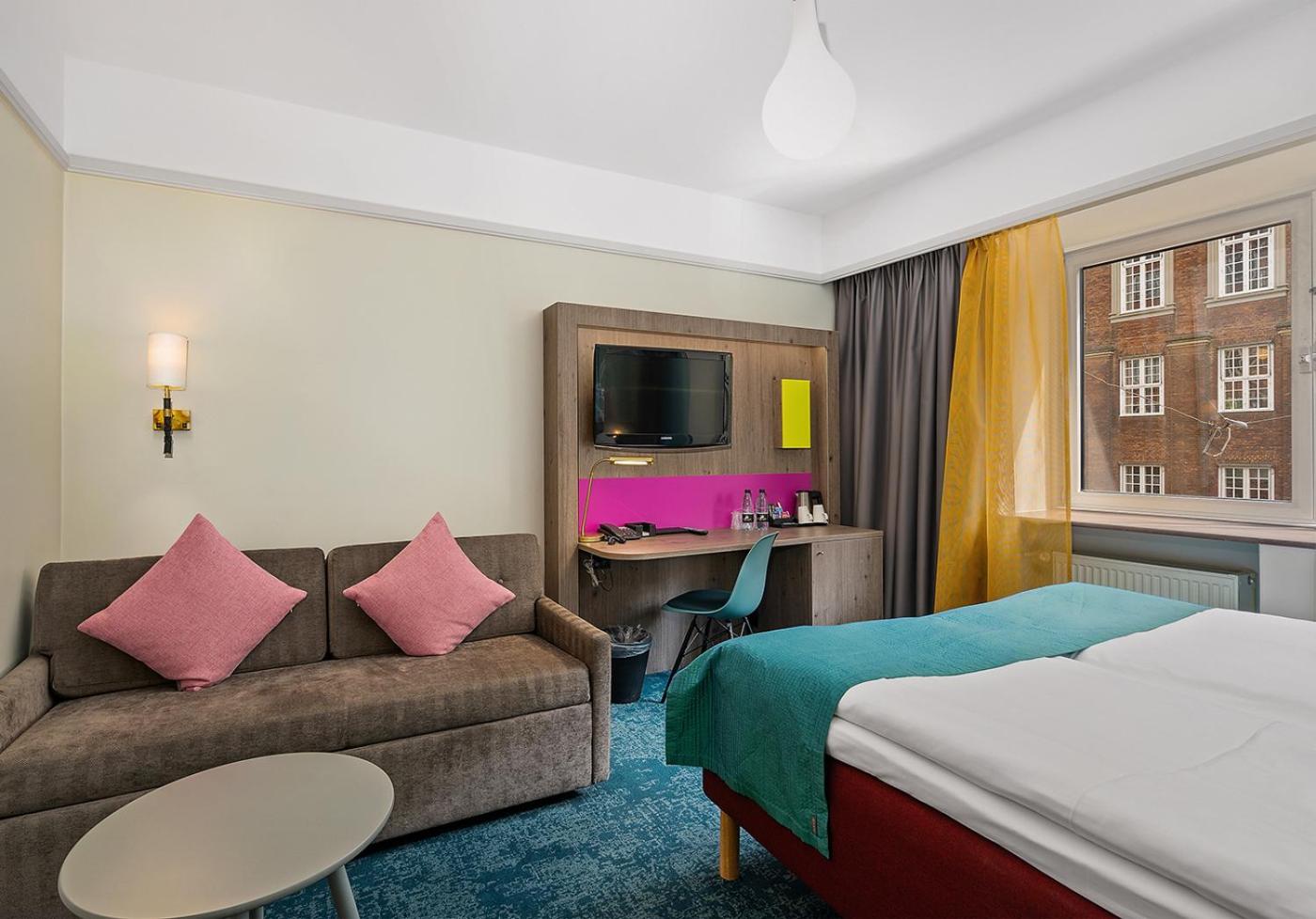 Classic Room Four - Photo 6