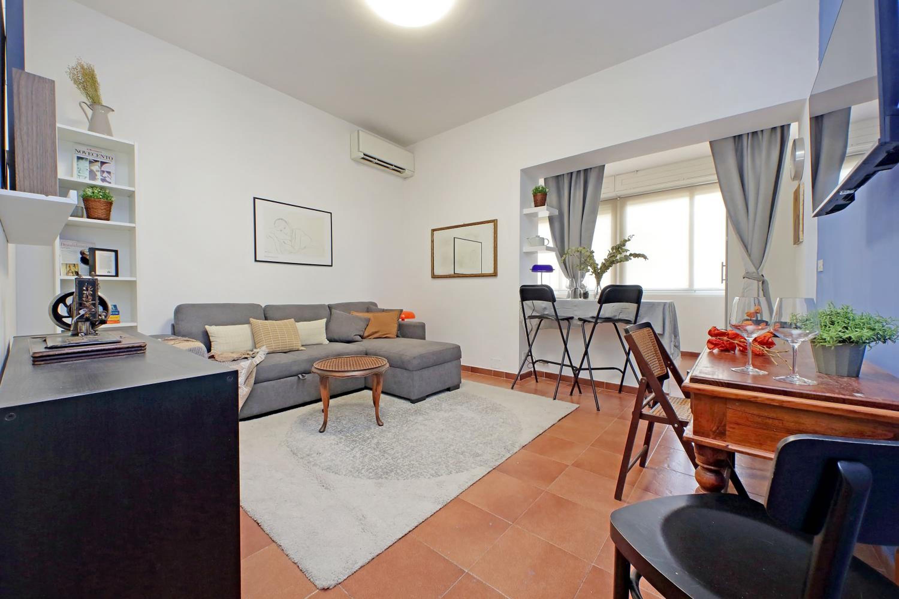 One-Bedroom Apartment
