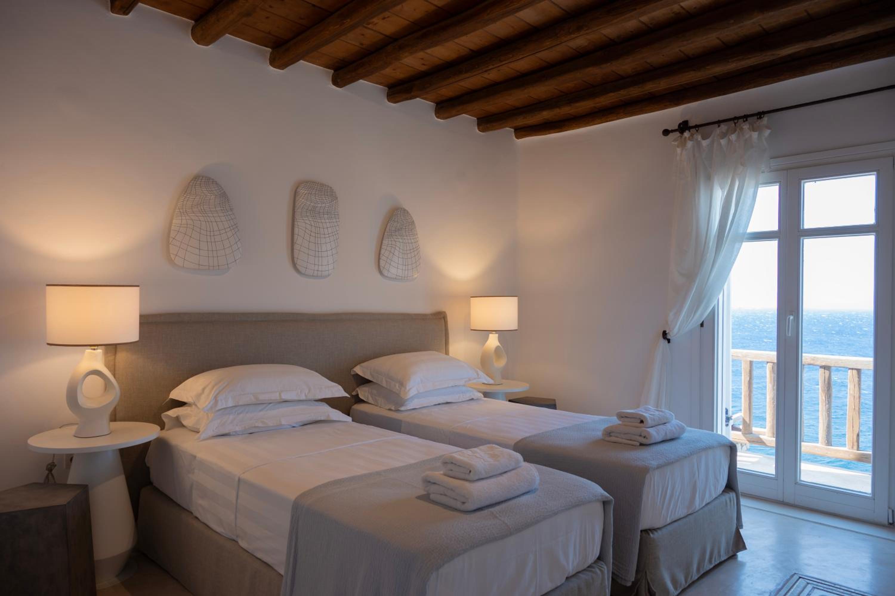 Superior Villa photo 1
