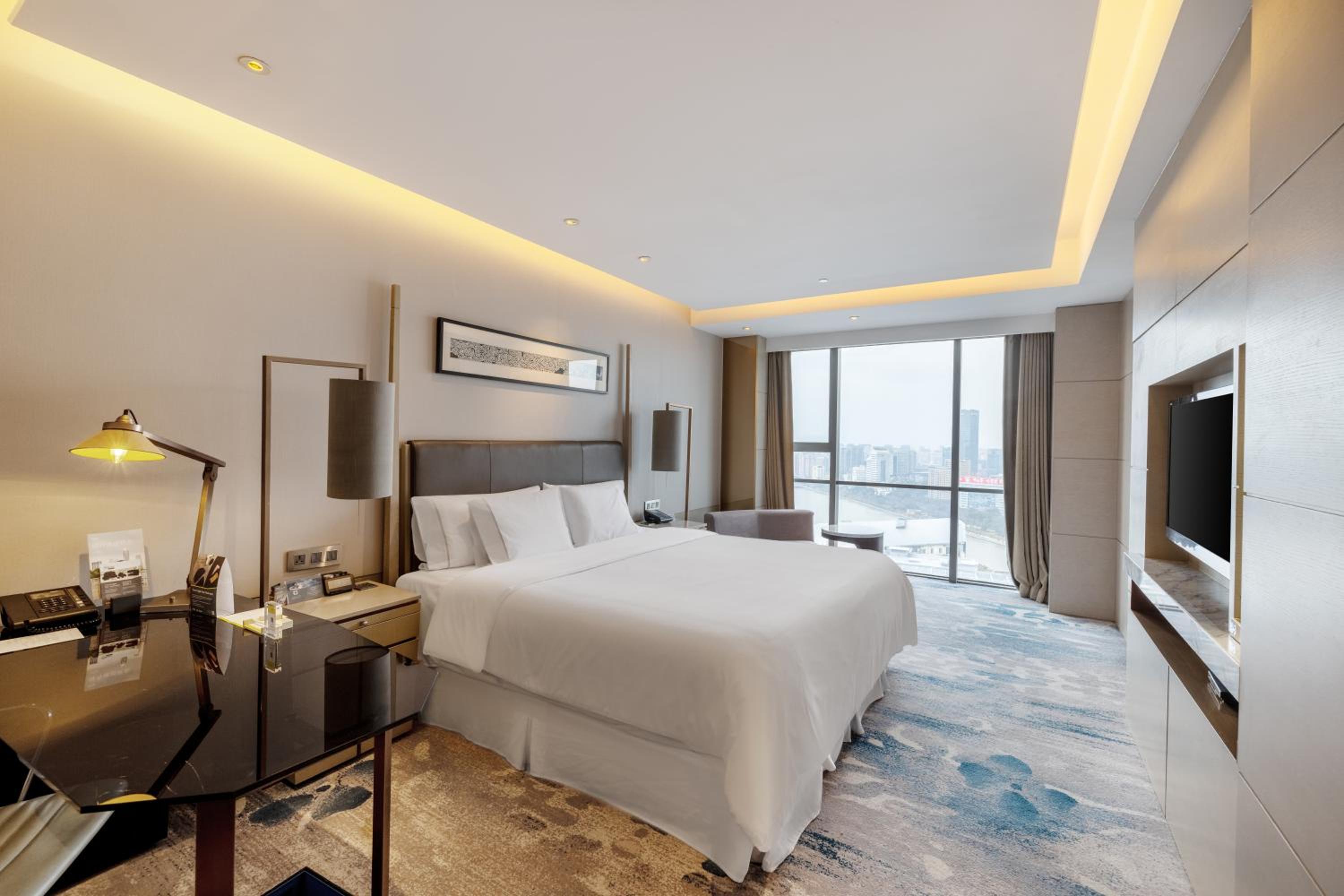 Westin King, Guest room, 1 King, City view