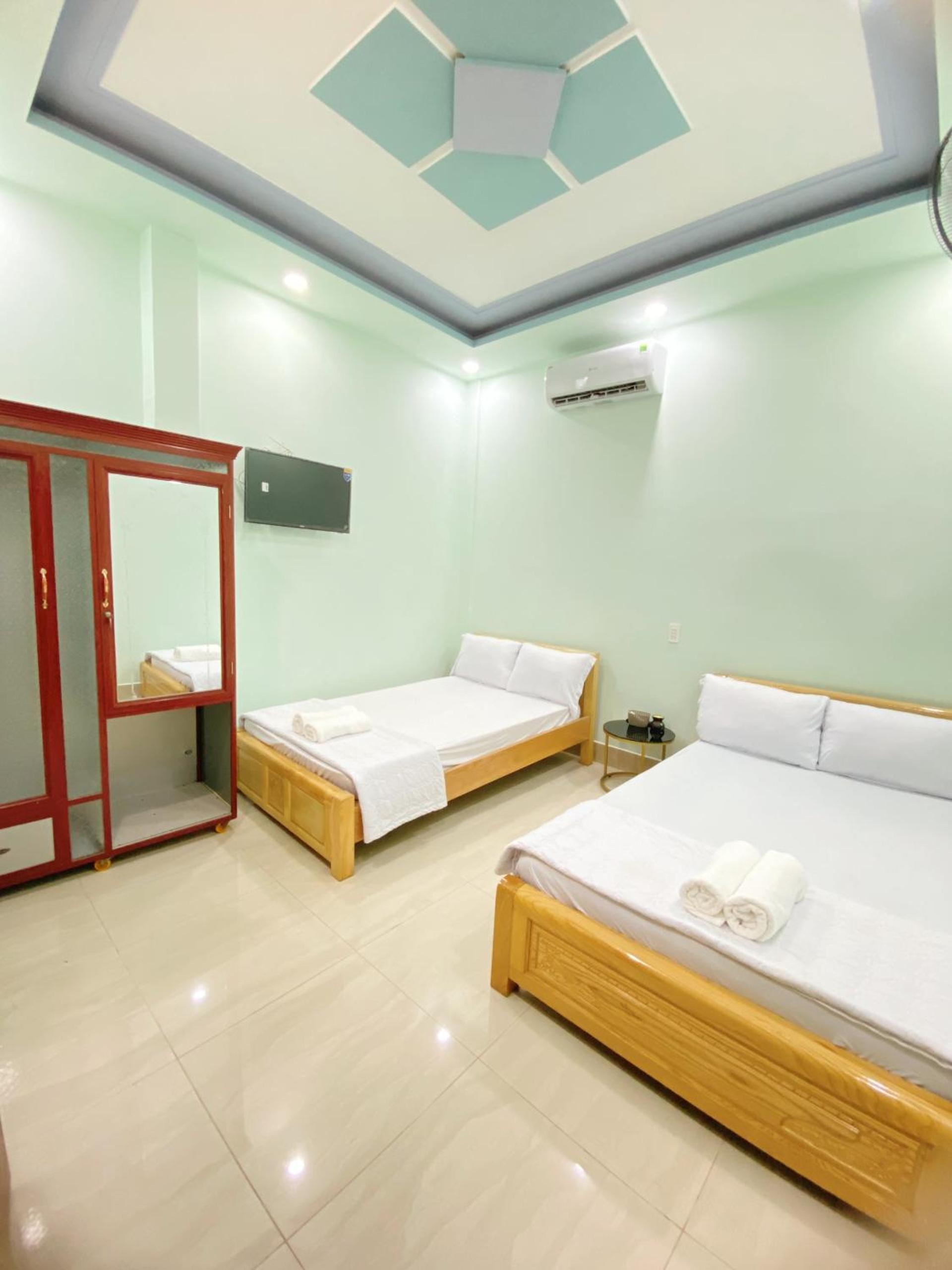 Large Double Room photo 2