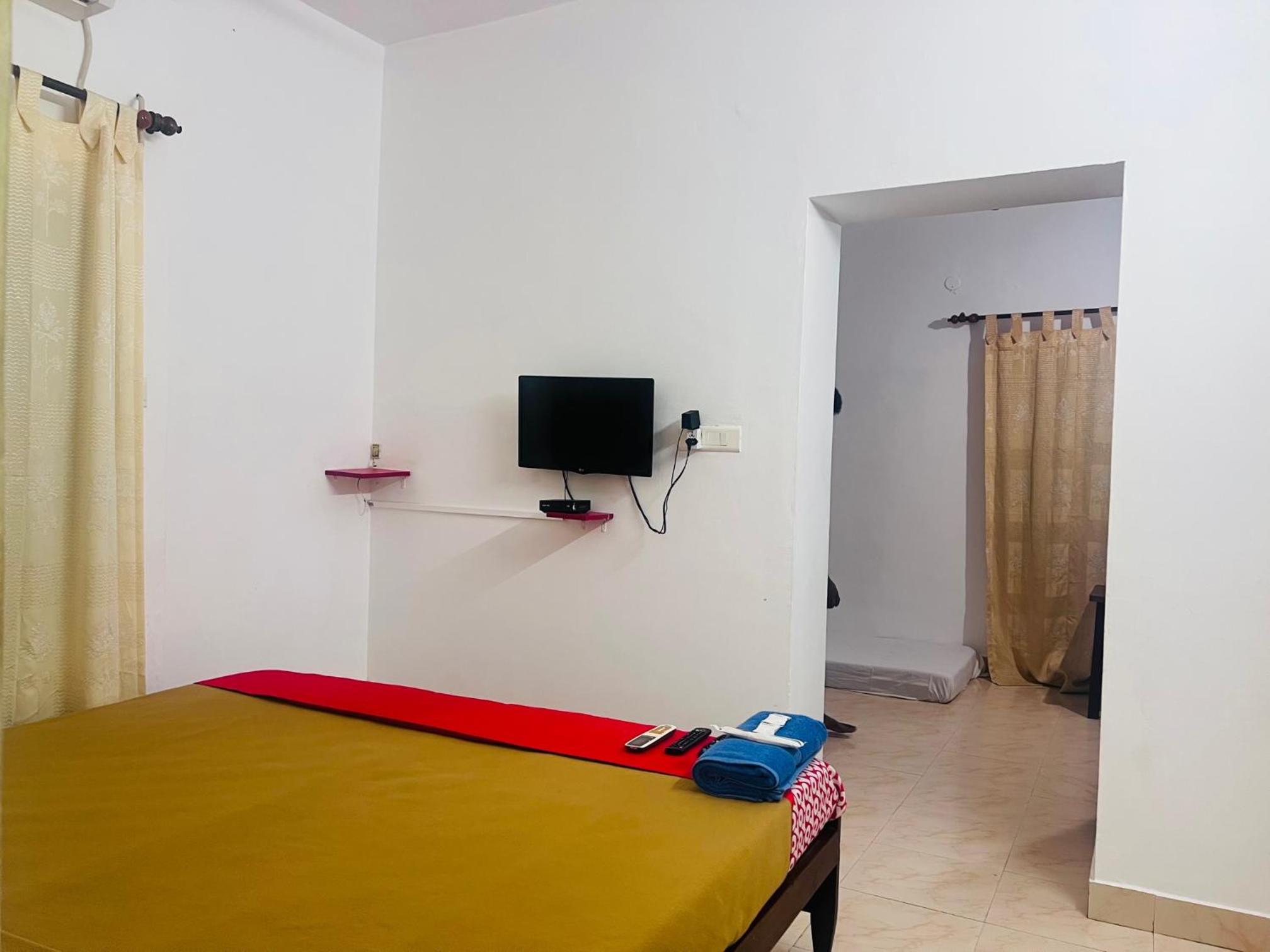 Superior Double or Twin Room - Photo 11