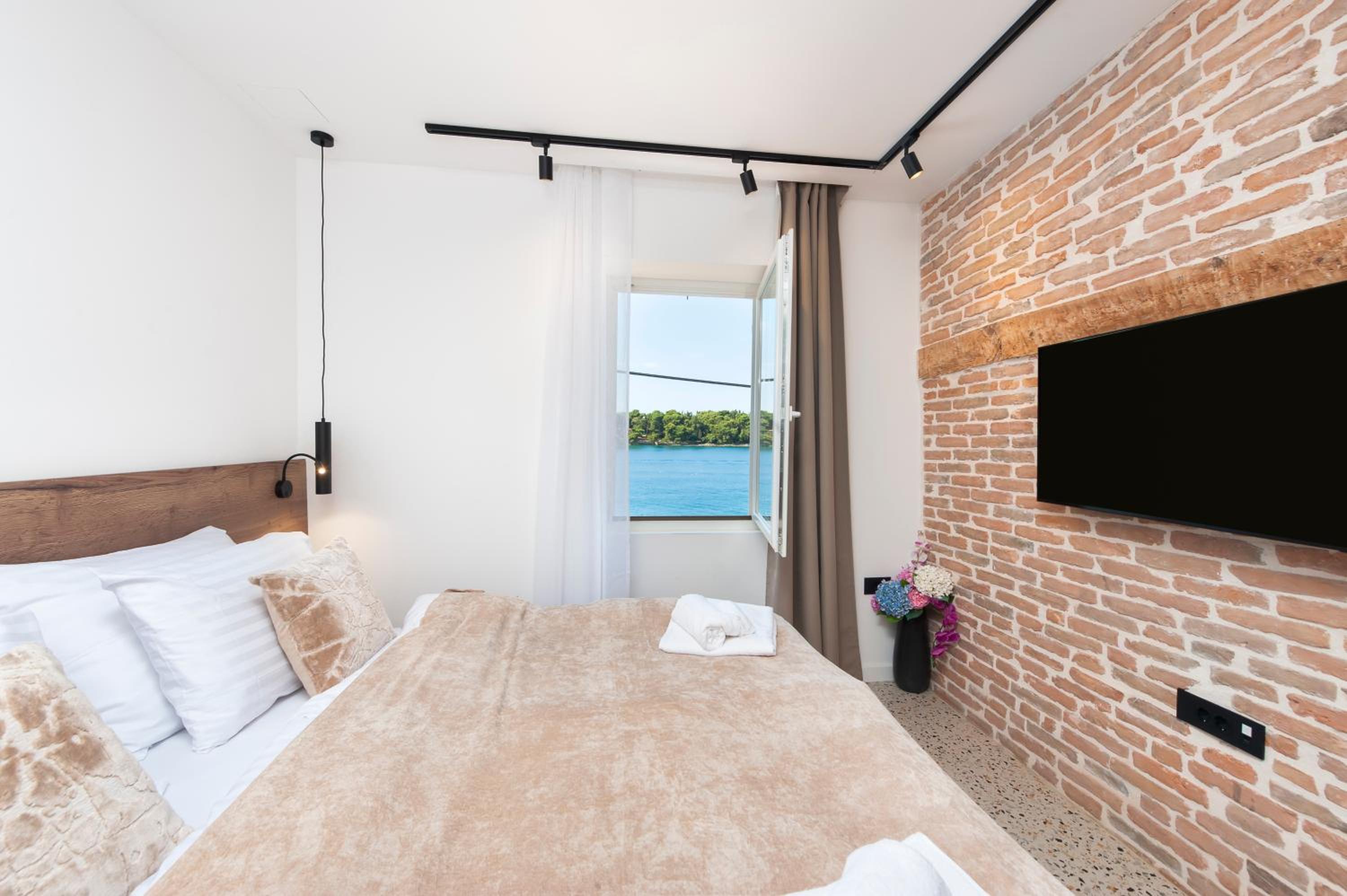 Deluxe Double Room with Sea View