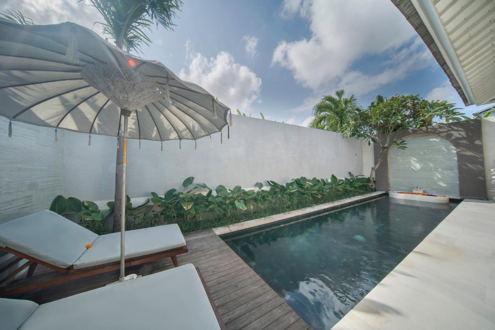 Royal One-Bedroom Villa with Private Pool - Photo 19