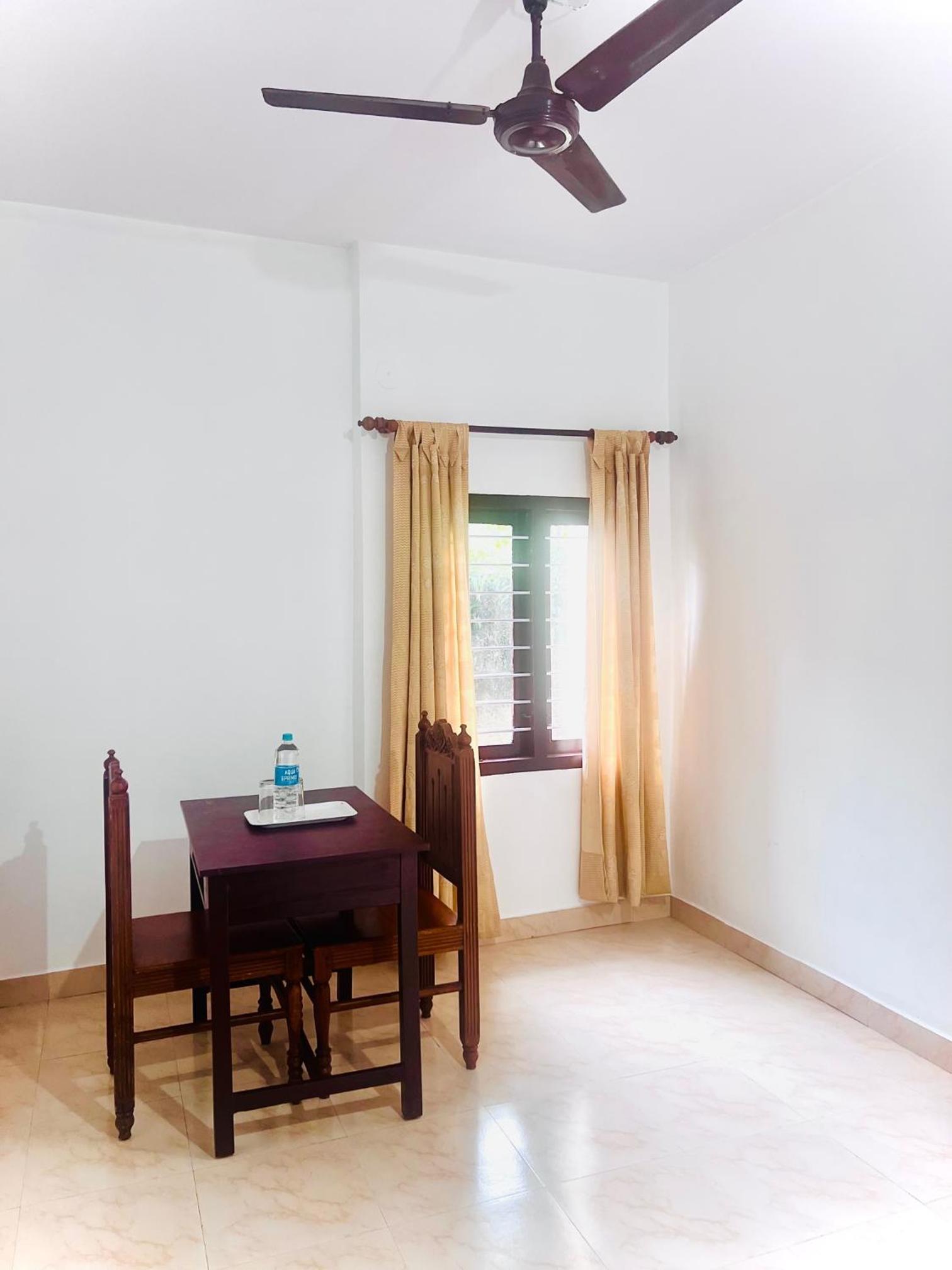 Superior Double or Twin Room - Photo 13