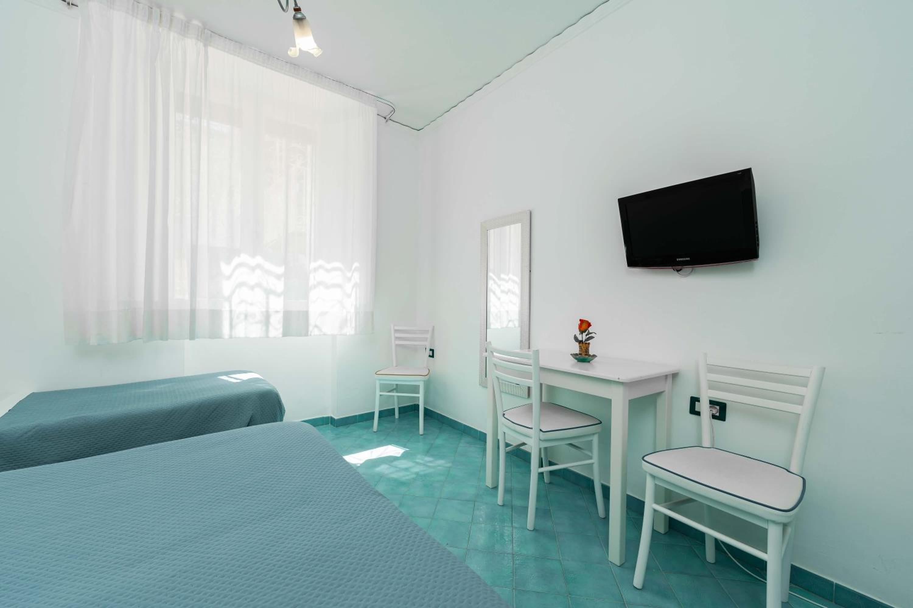 Basic Triple Room - Photo 7
