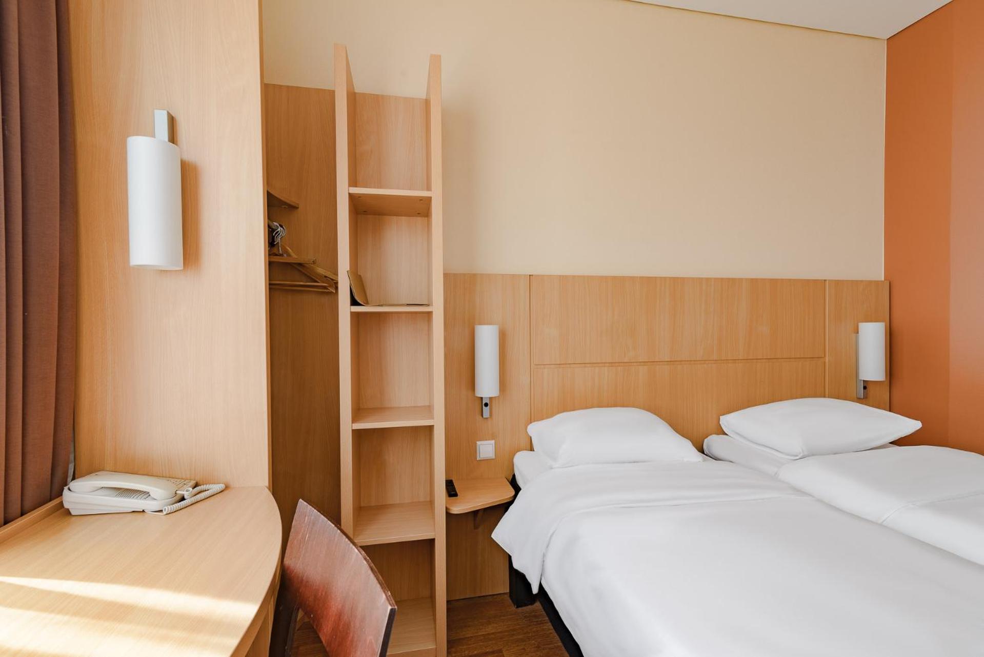 Superior Twin Room - Photo 6