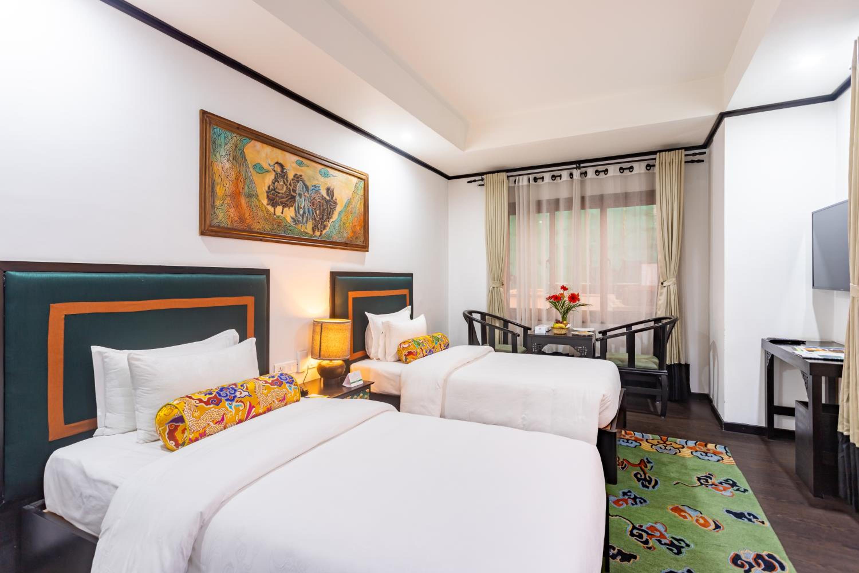 Deluxe Room - Photo 13