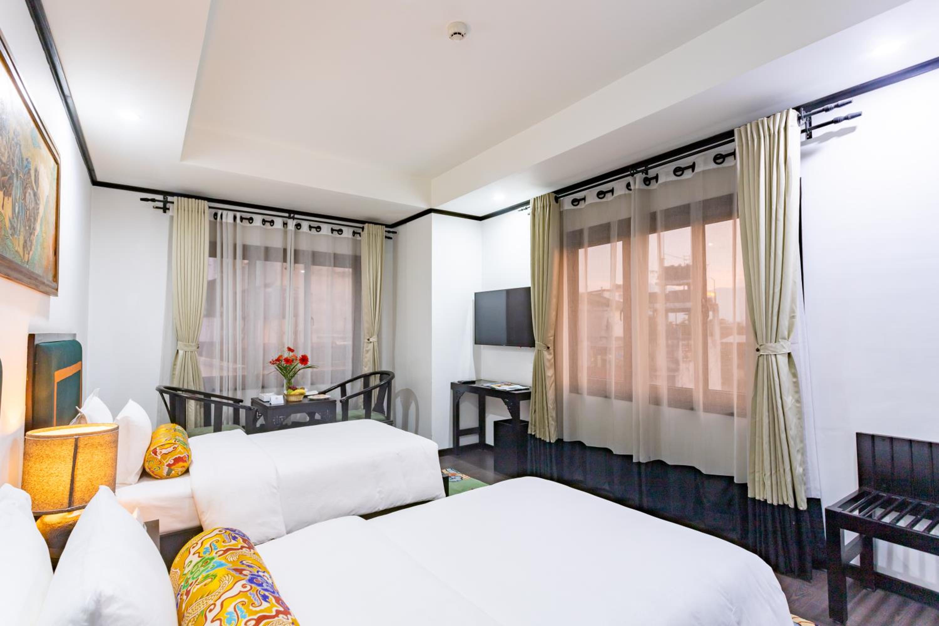 Deluxe Room - Photo 9
