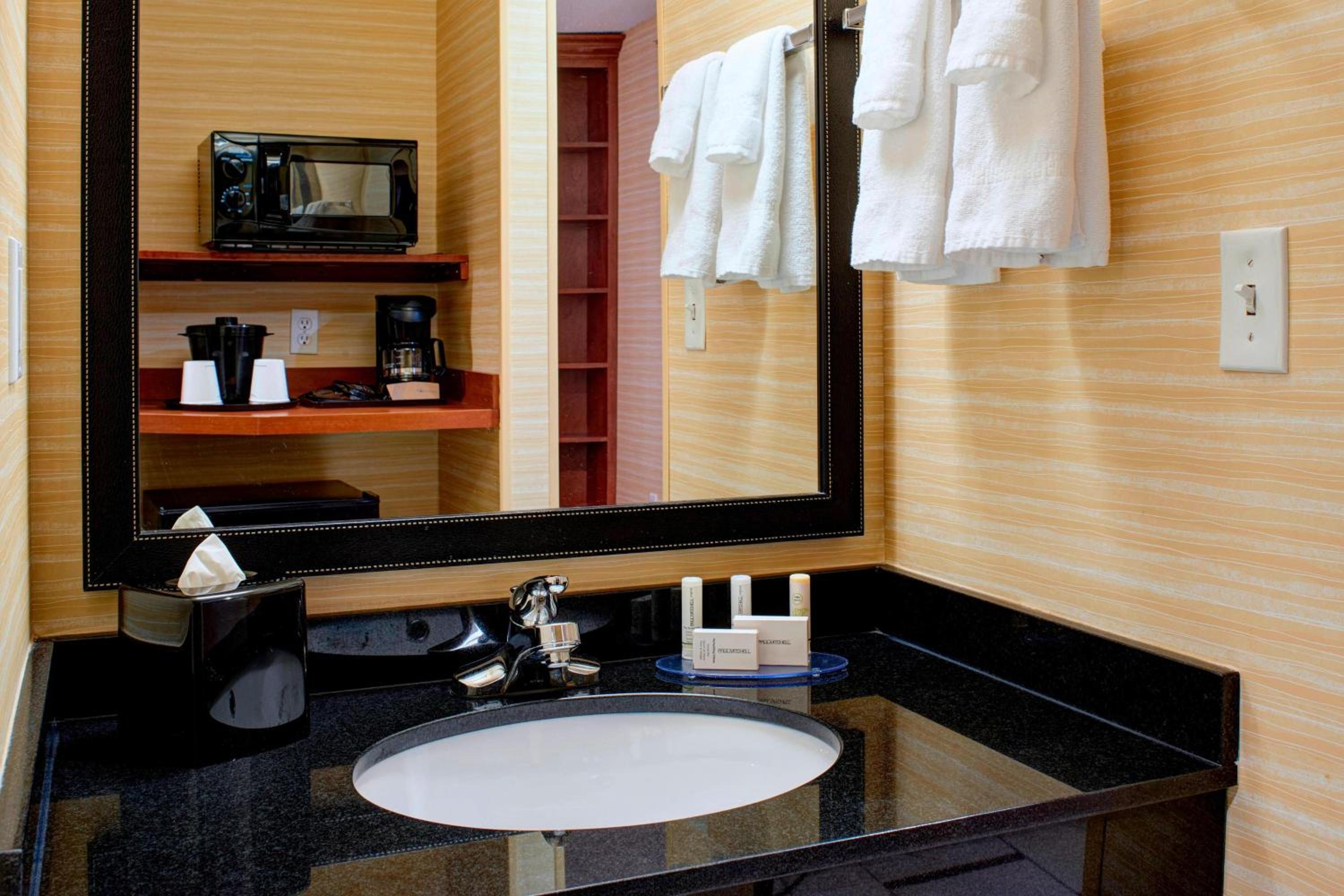 King Suite with Sofa Bed - Photo 3
