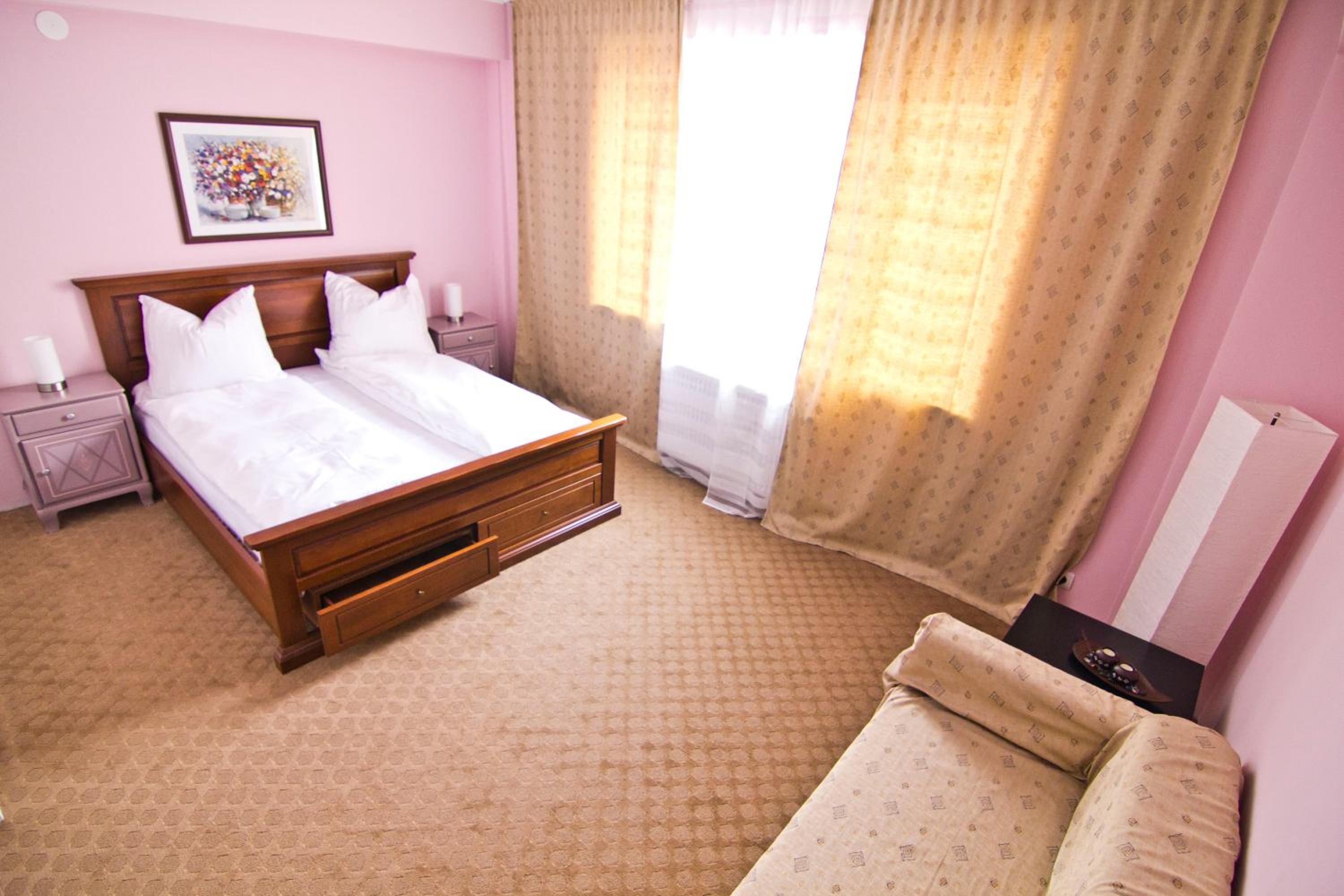 Standard Double Room - Photo 3