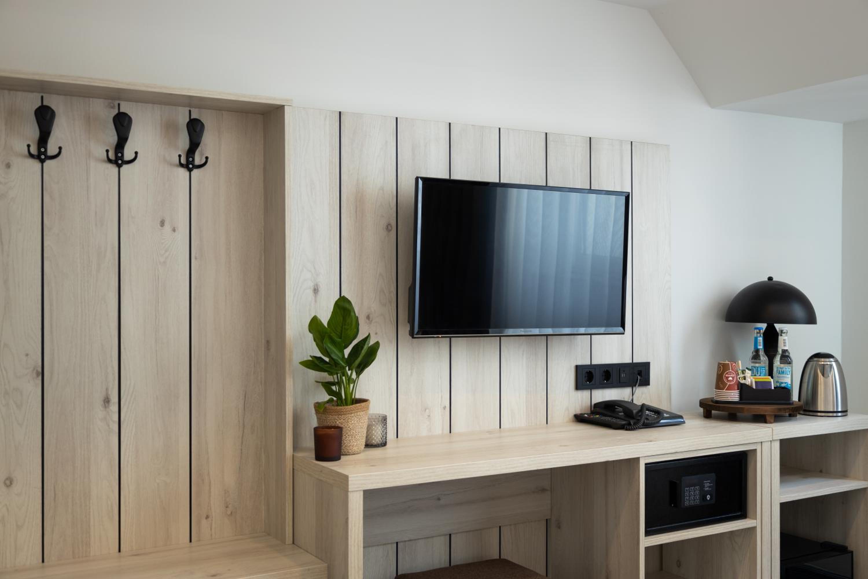 Standard Twin Room - Photo 7