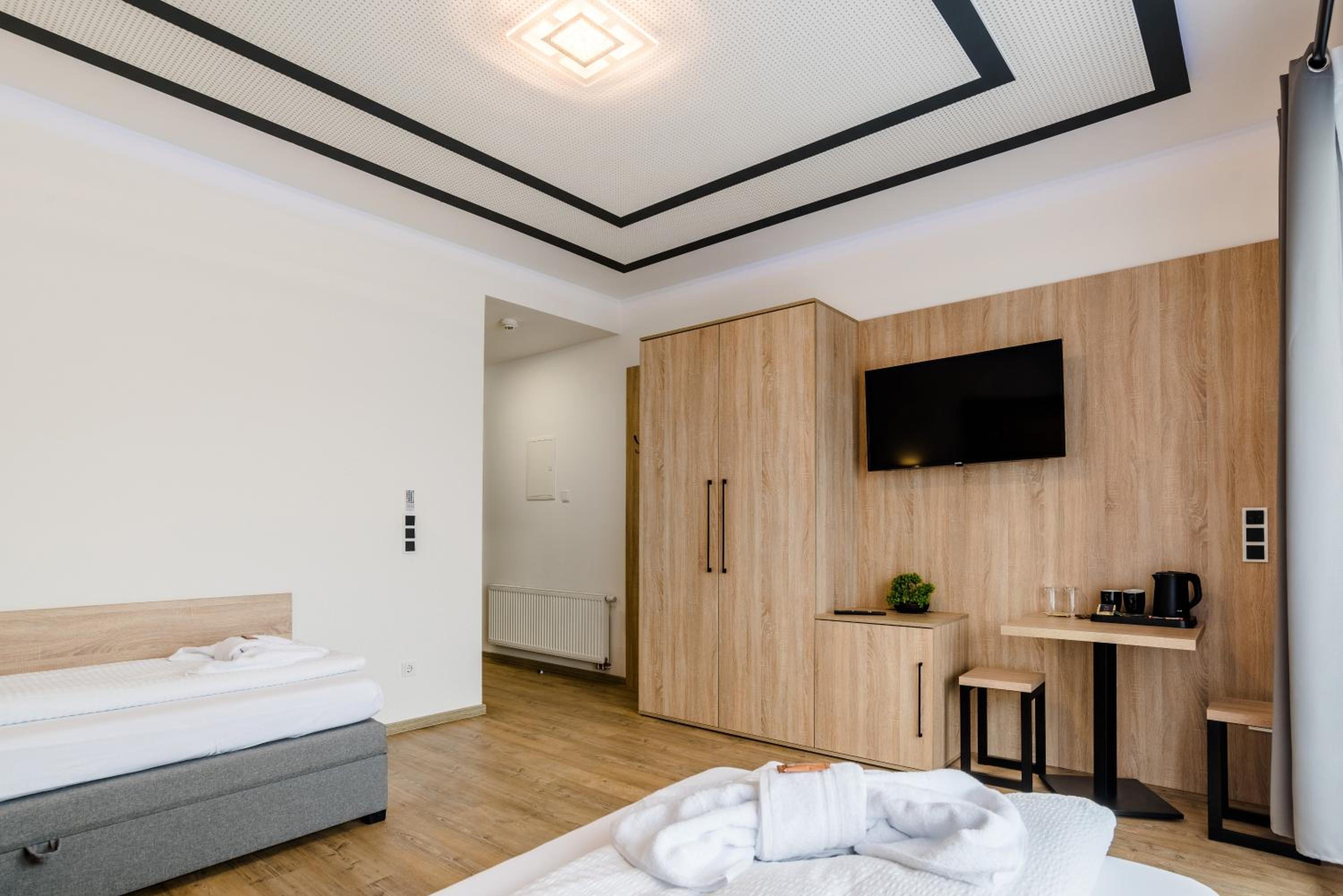 Double or Twin Room with Terrace