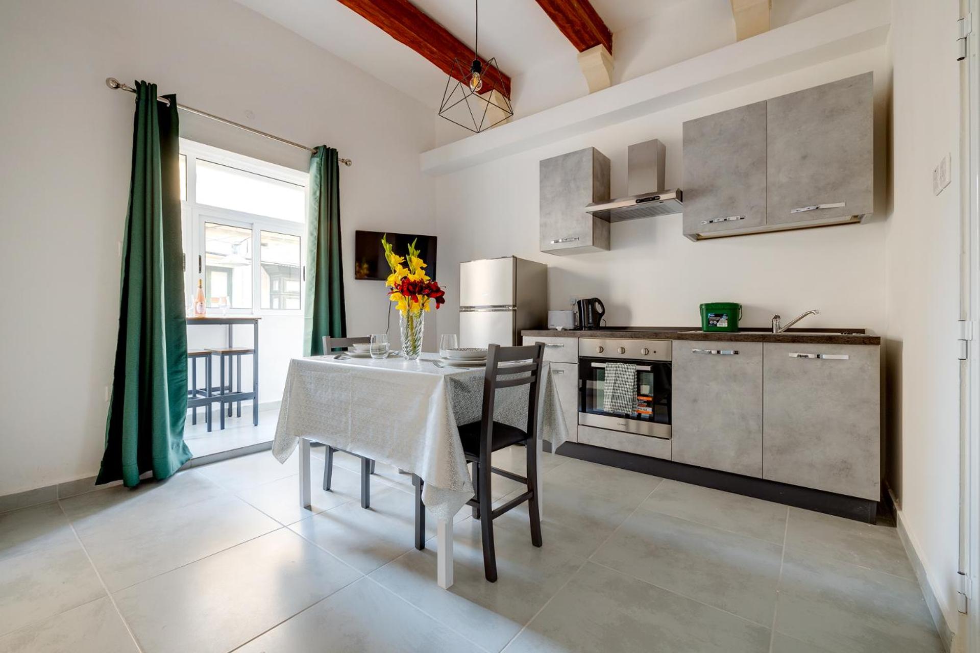 One-Bedroom Apartment