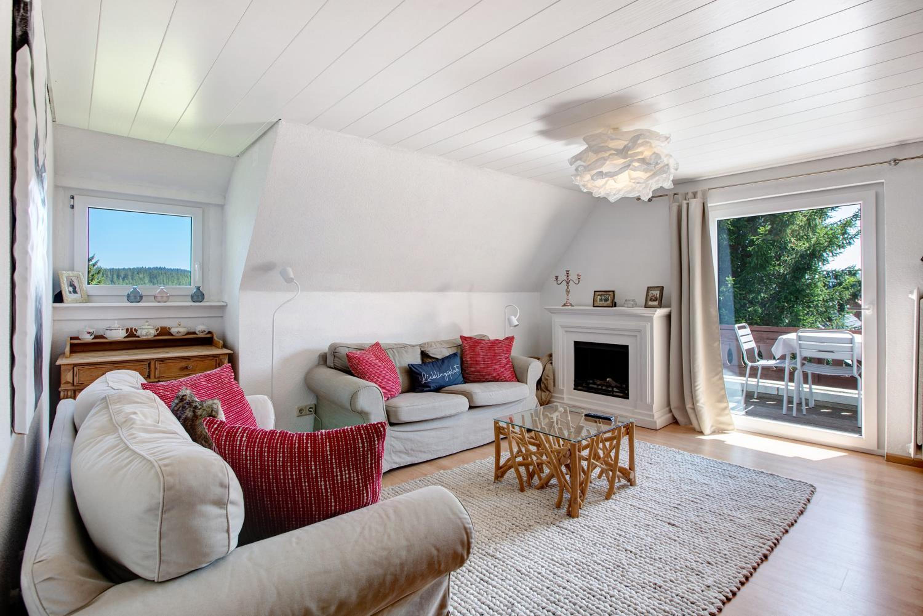 Two-Bedroom Deluxe Apartment with Garden View