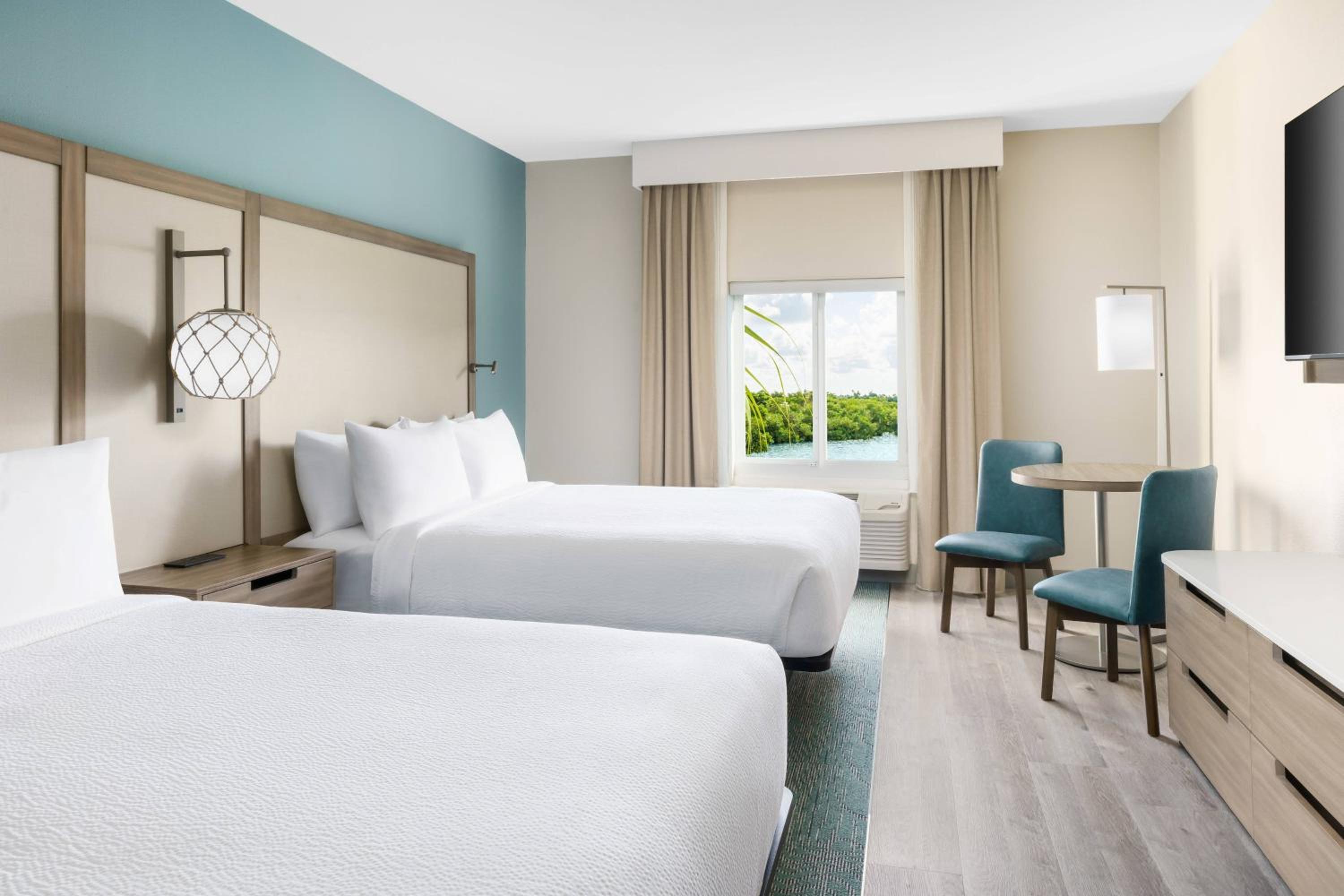 Queen Room with Two Queen Beds and Pool View