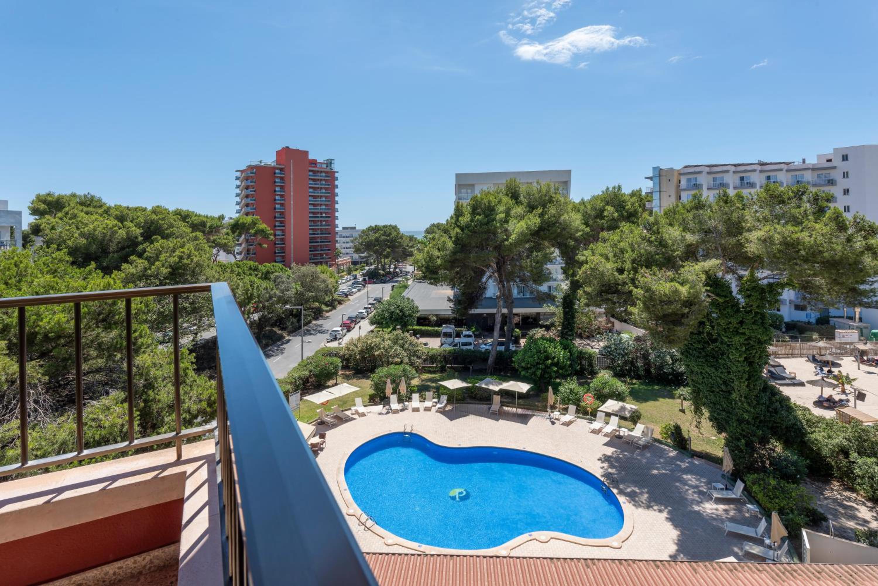 Double Room with Pool View and Brunch photo 3