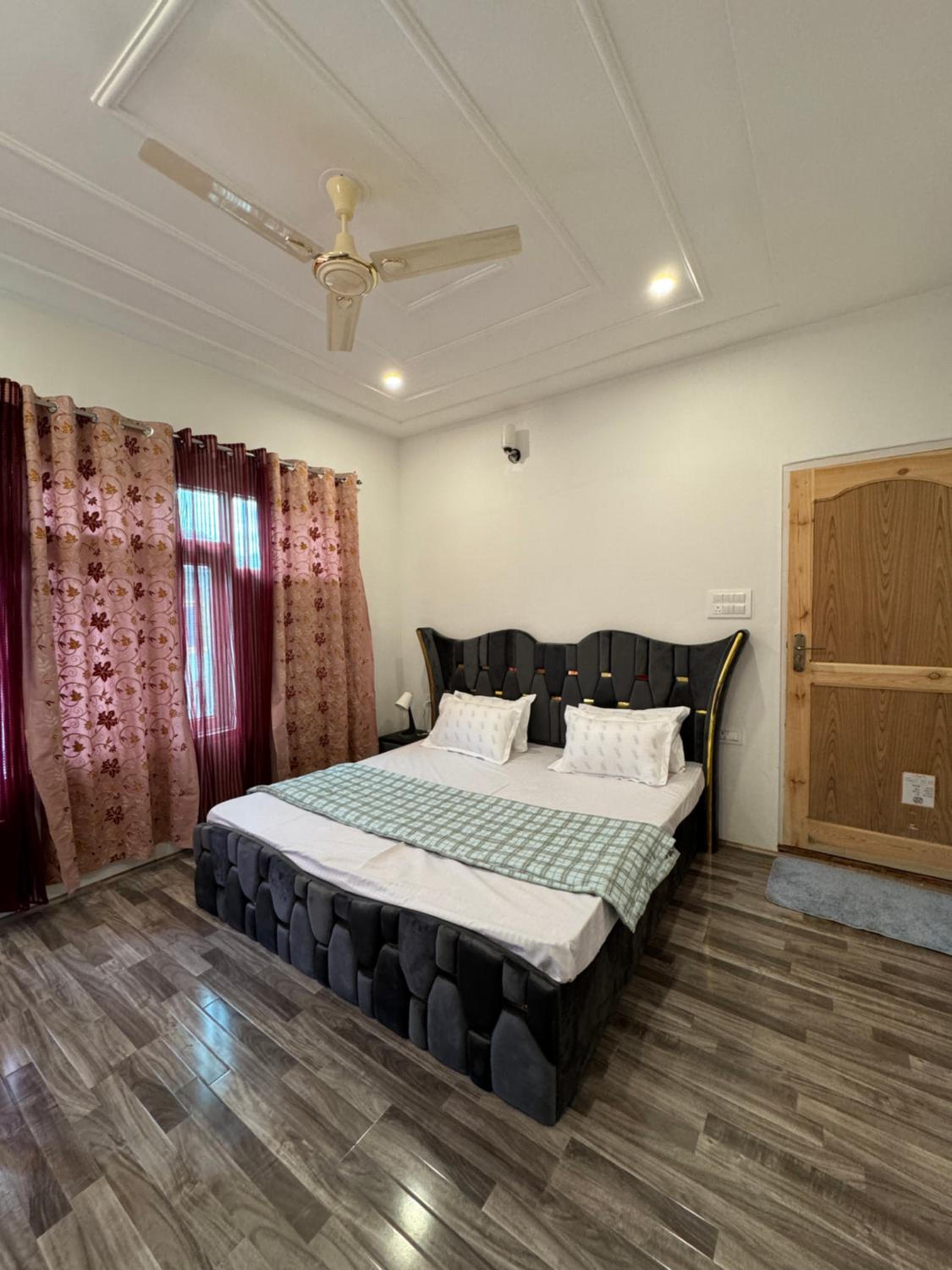 Deluxe Double Room With Balcony photo 3