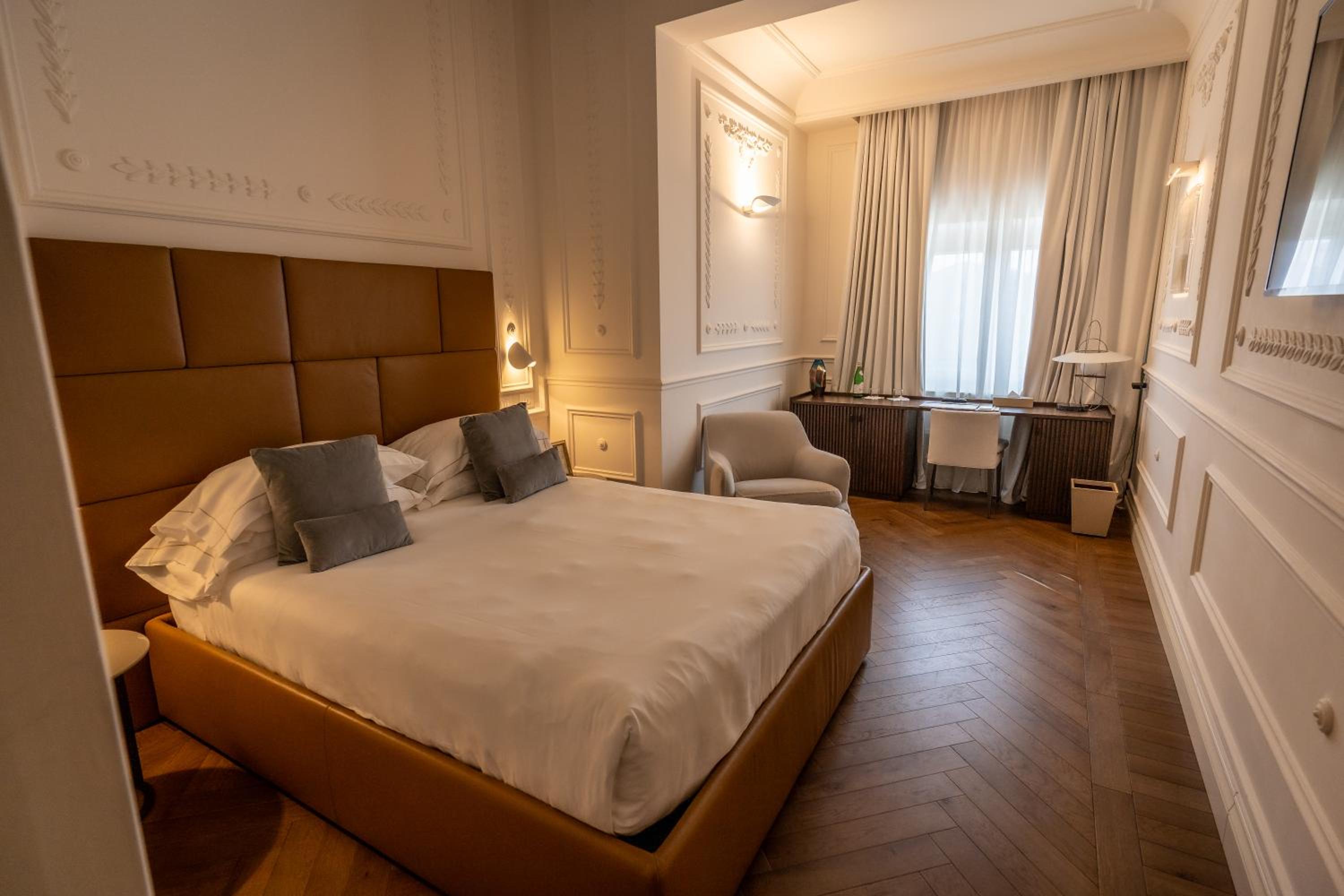 Queen Room