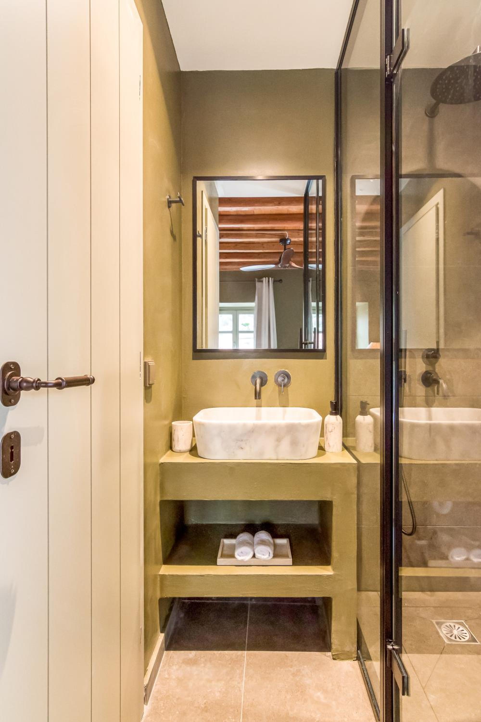 Petite Suite Private Balcony - Photo 9