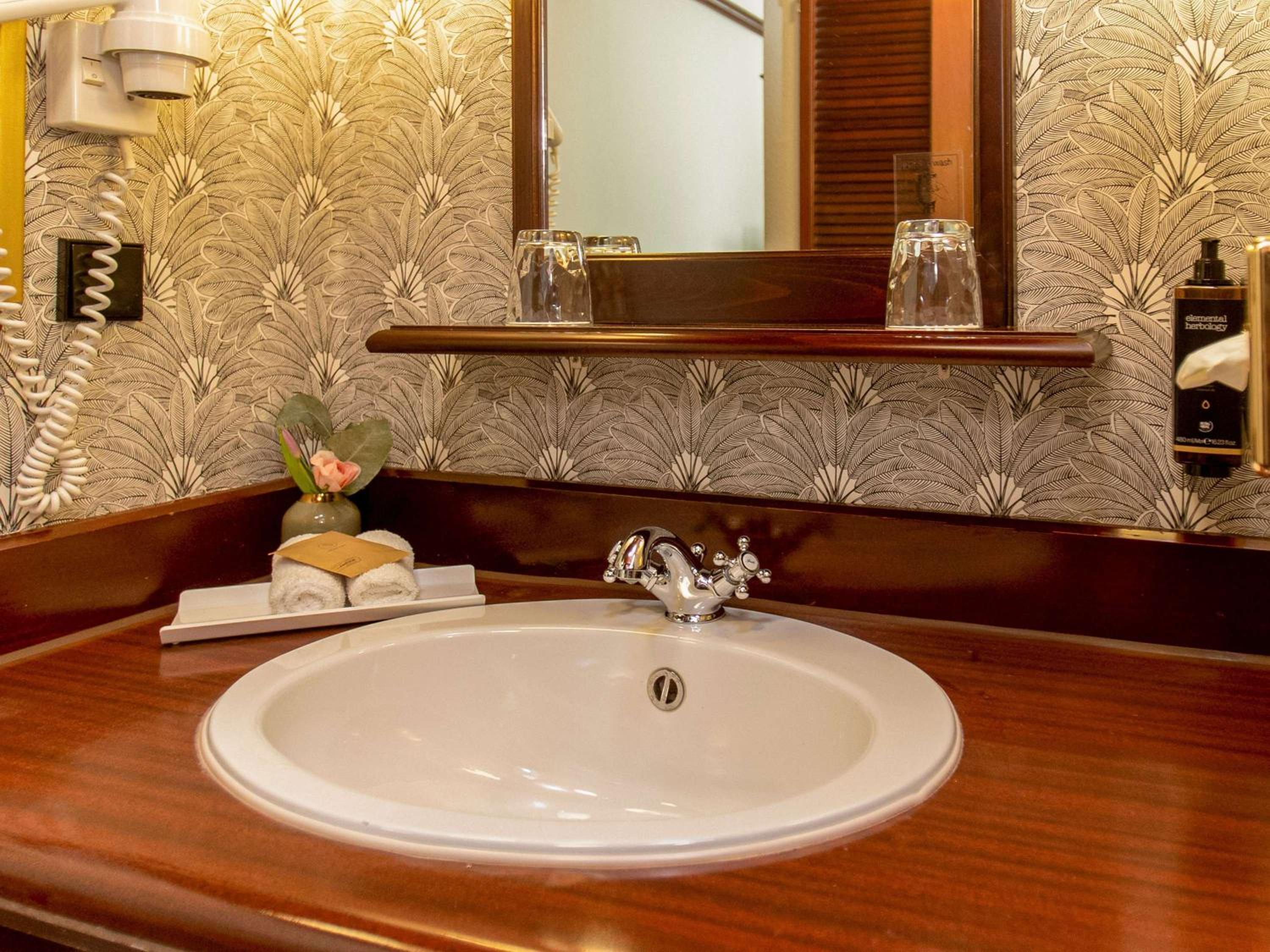 Superior Double Room - Photo 3