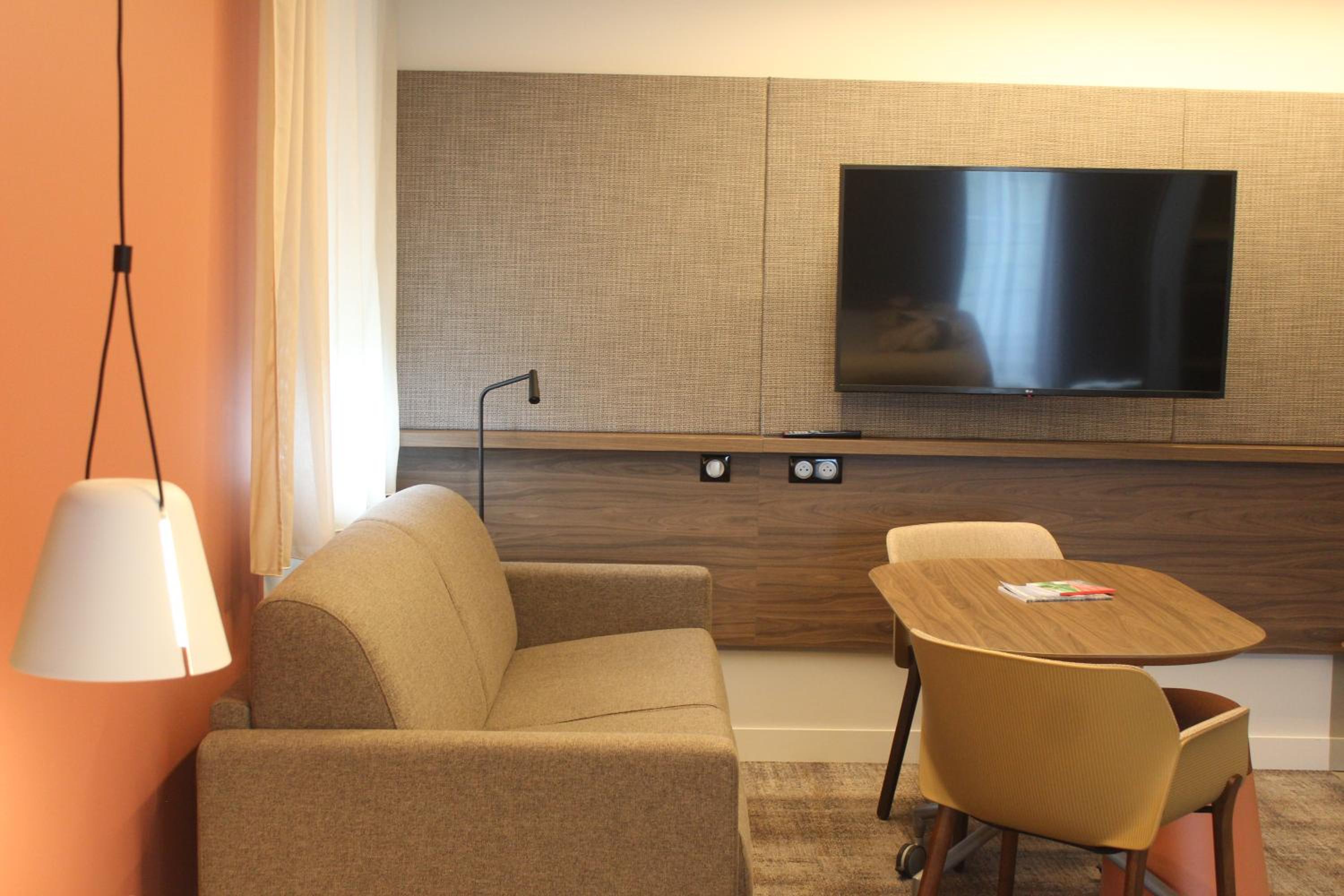 Executive Studio