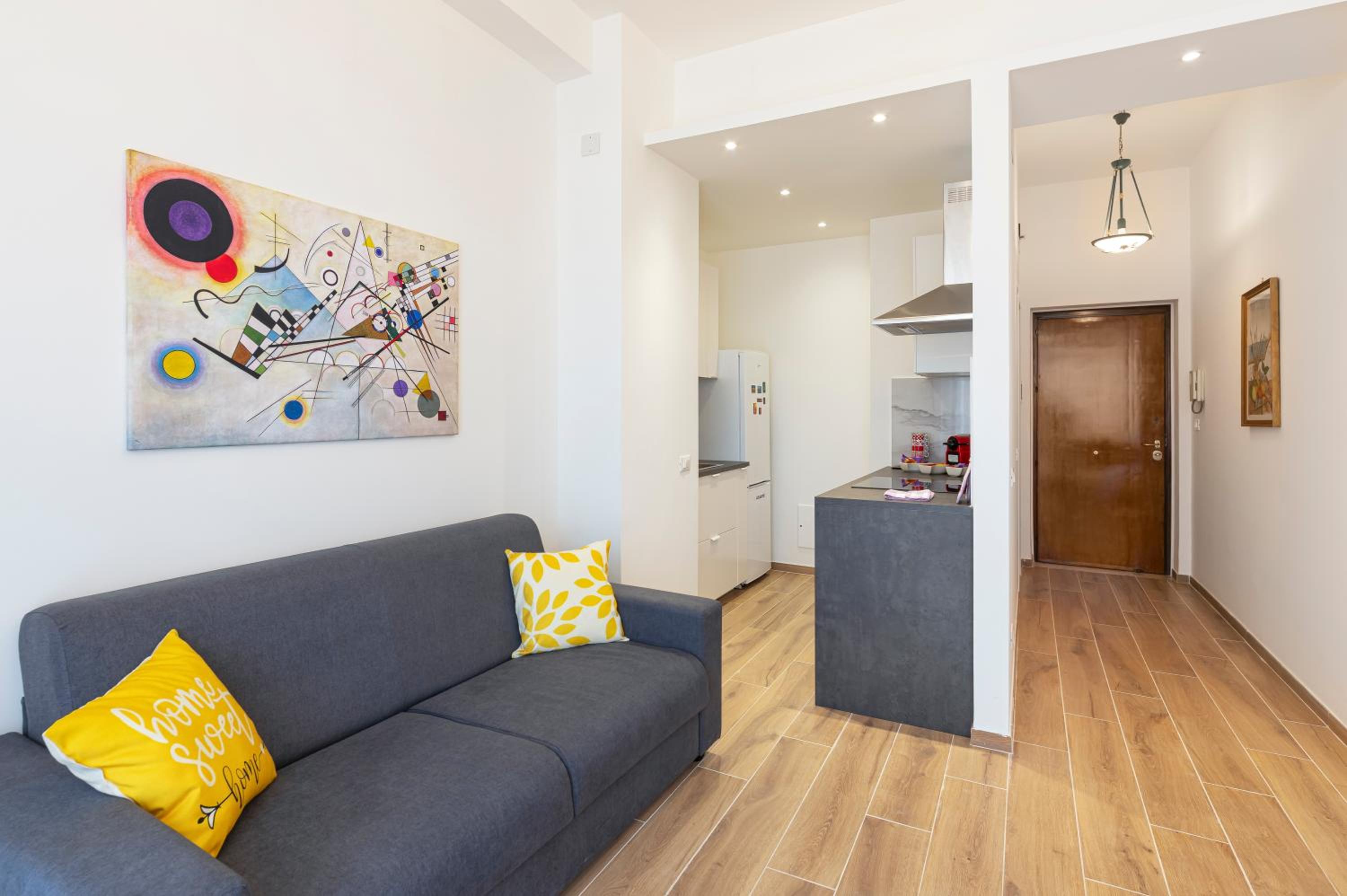 One-Bedroom Apartment