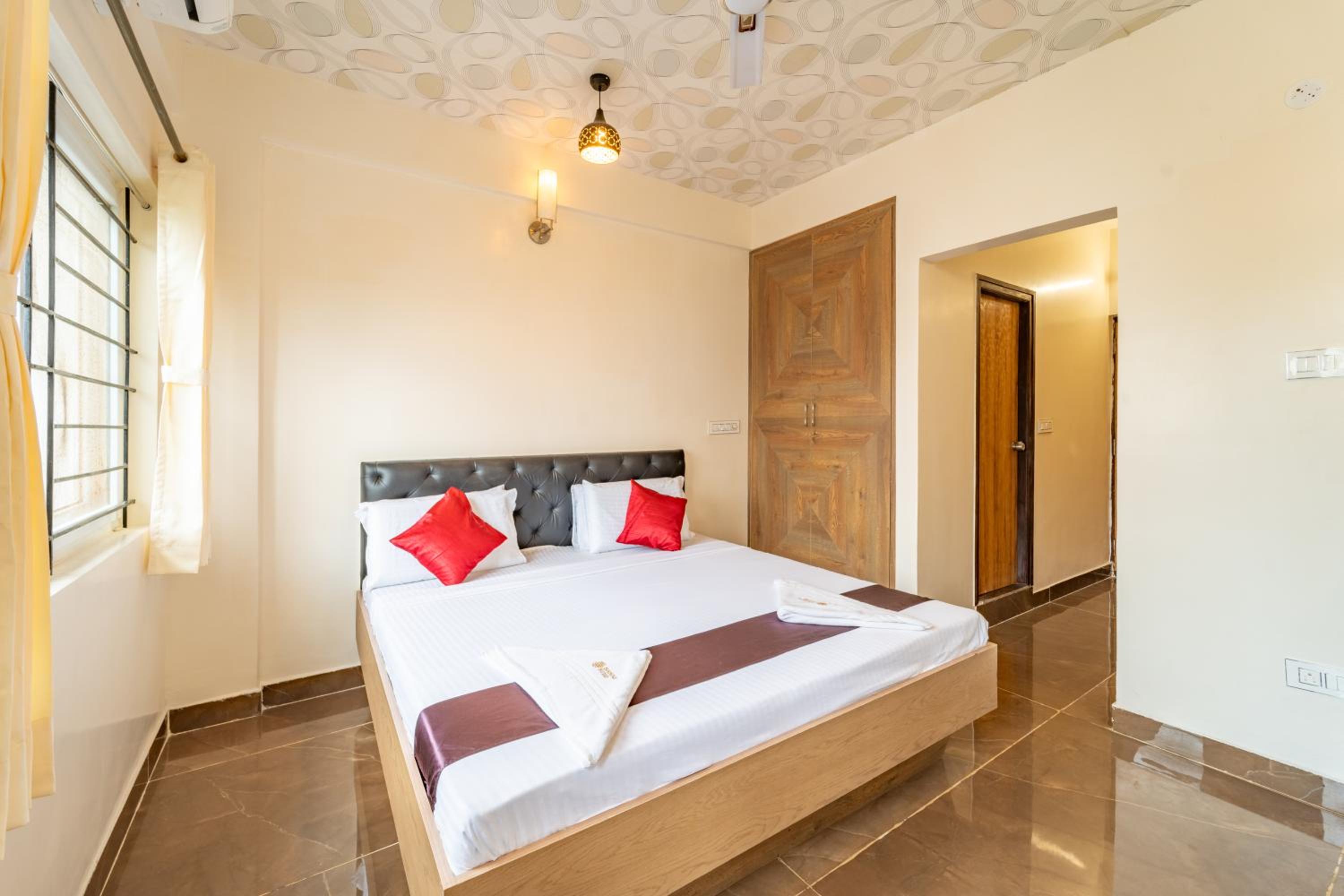 Superior King Room