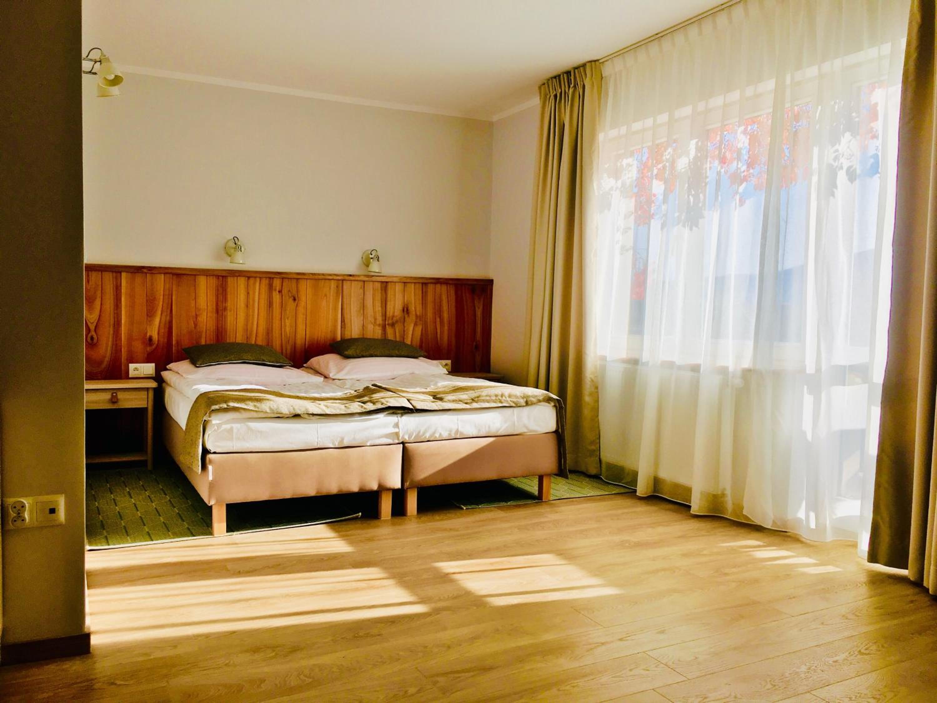 Family Double Room - Photo 1