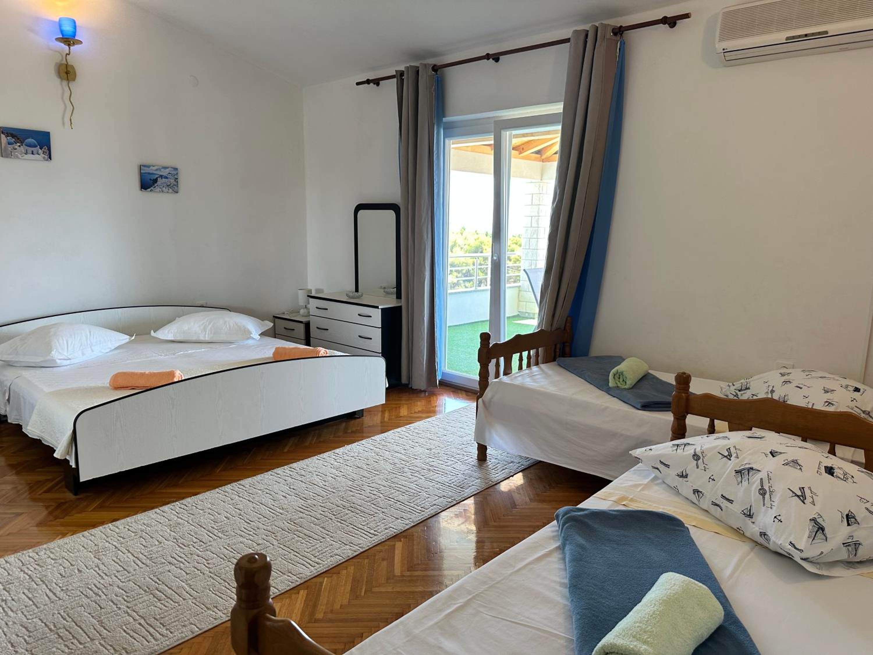 Studio Apartment with Balcony