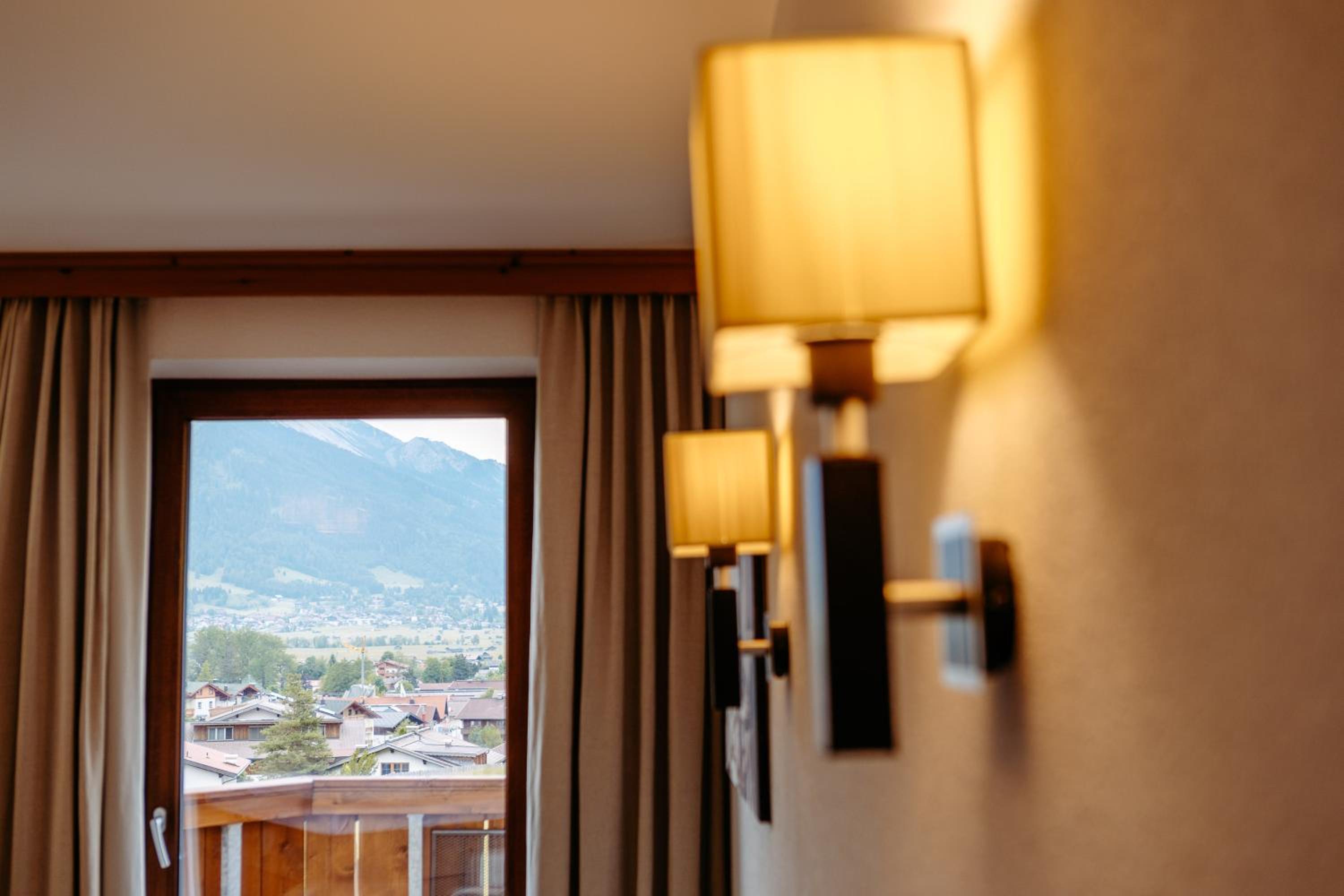 Deluxe Double Room - Photo 17