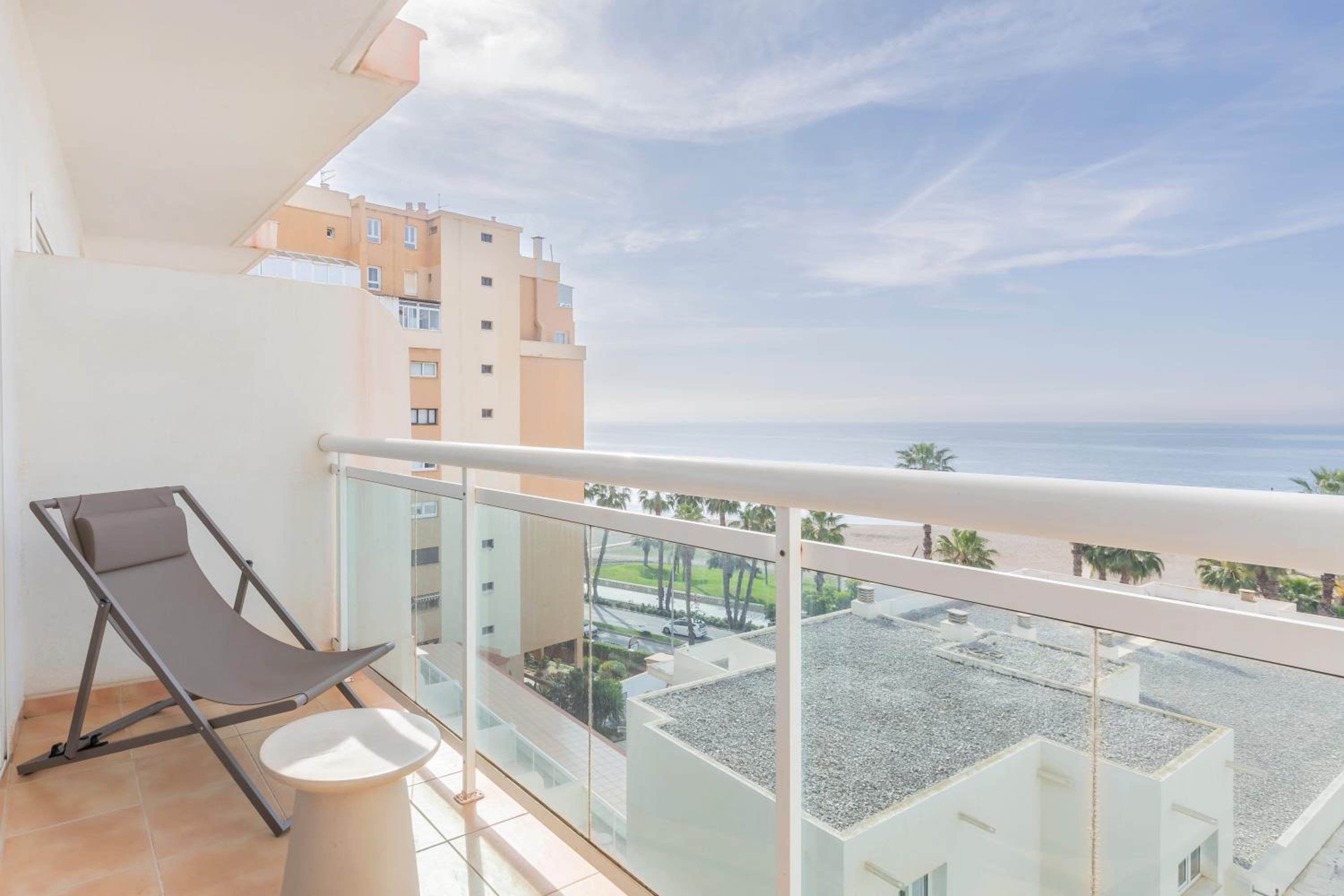 Superior Double or Twin Room with Sea View - Photo 11