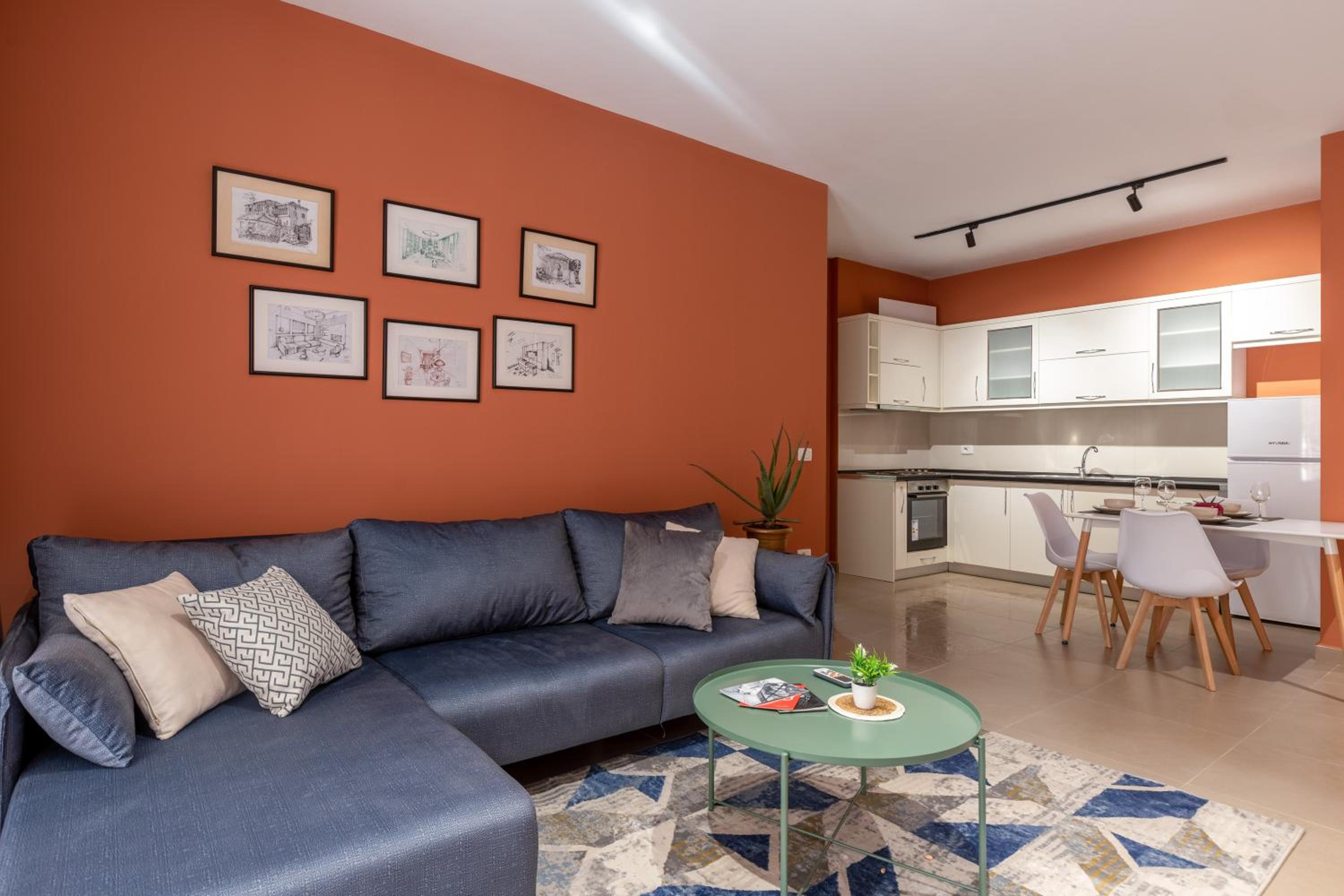 One-Bedroom Apartment