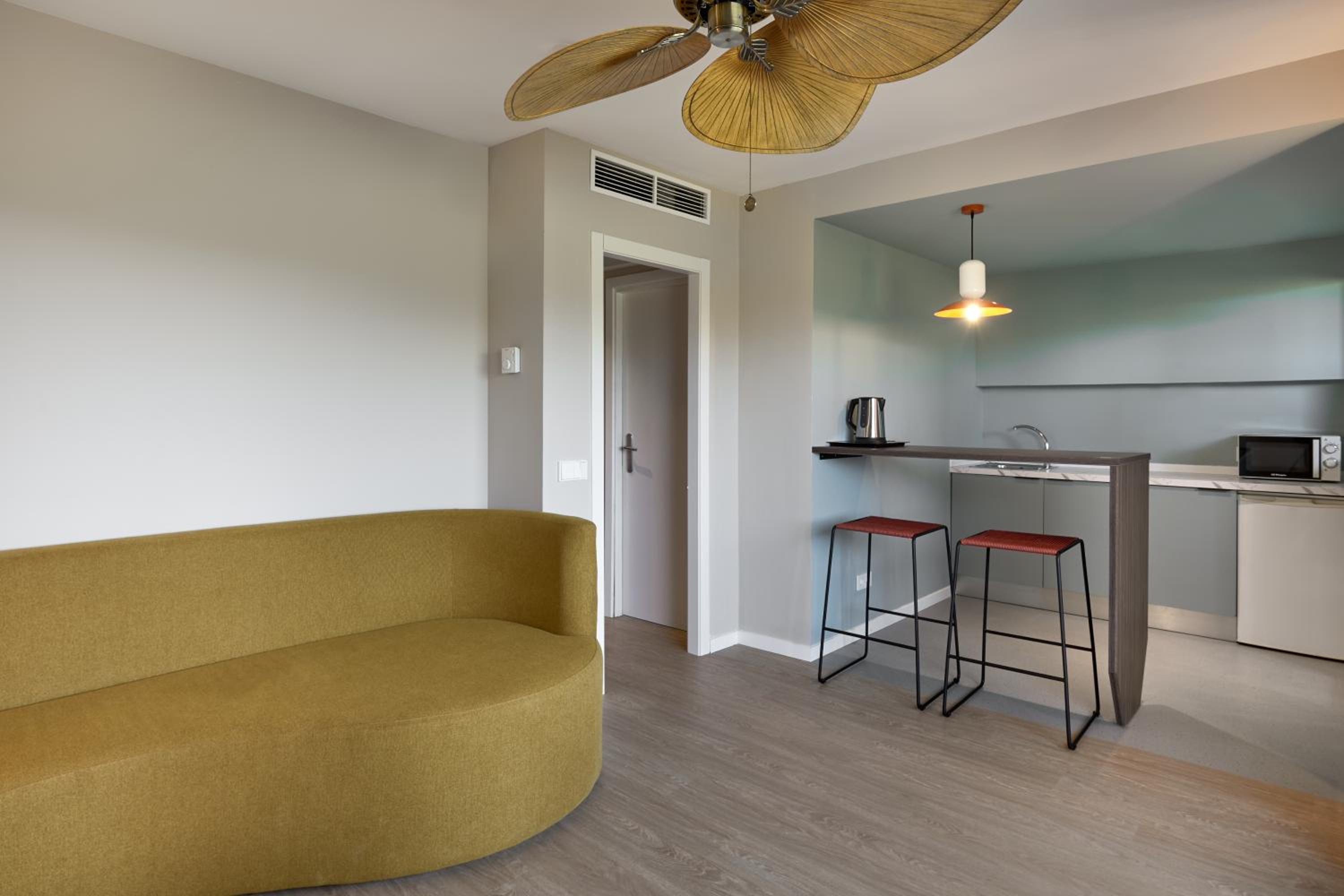 Suite - Single Use with Unlimited Brunch