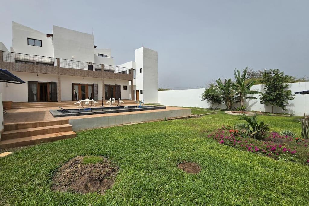 Villa photo 1