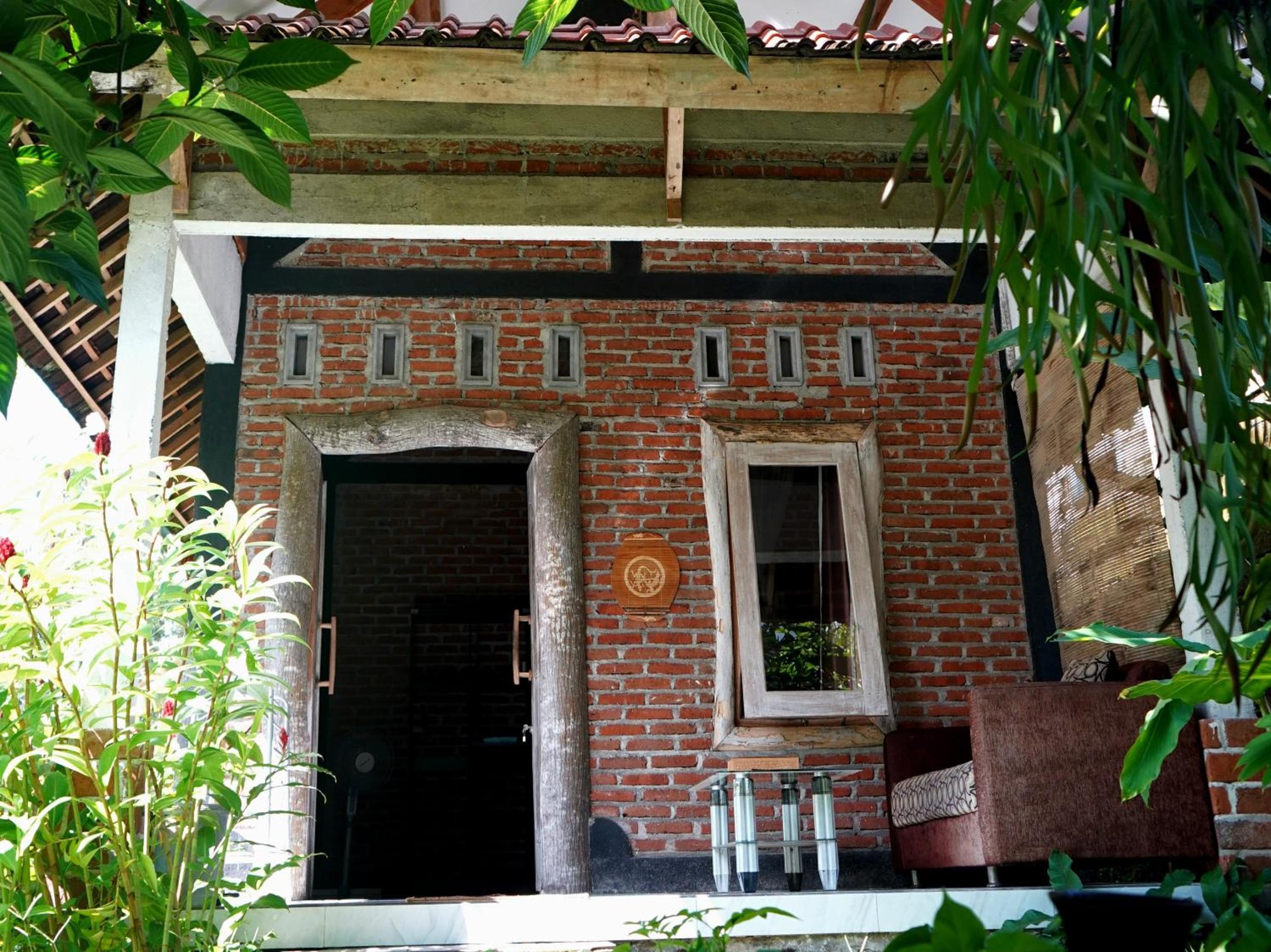 Deluxe Room - Photo 6