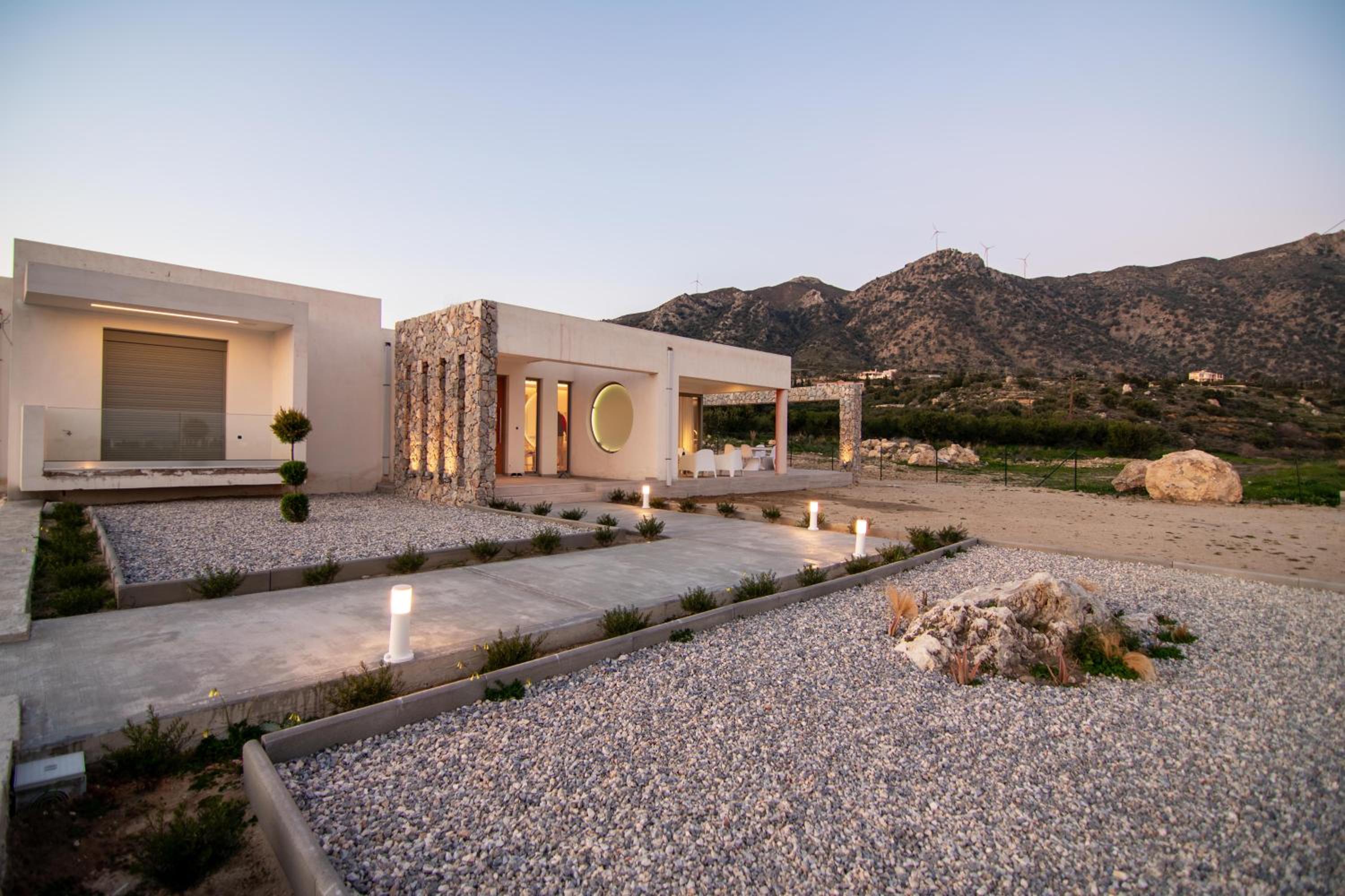 Villa photo 2