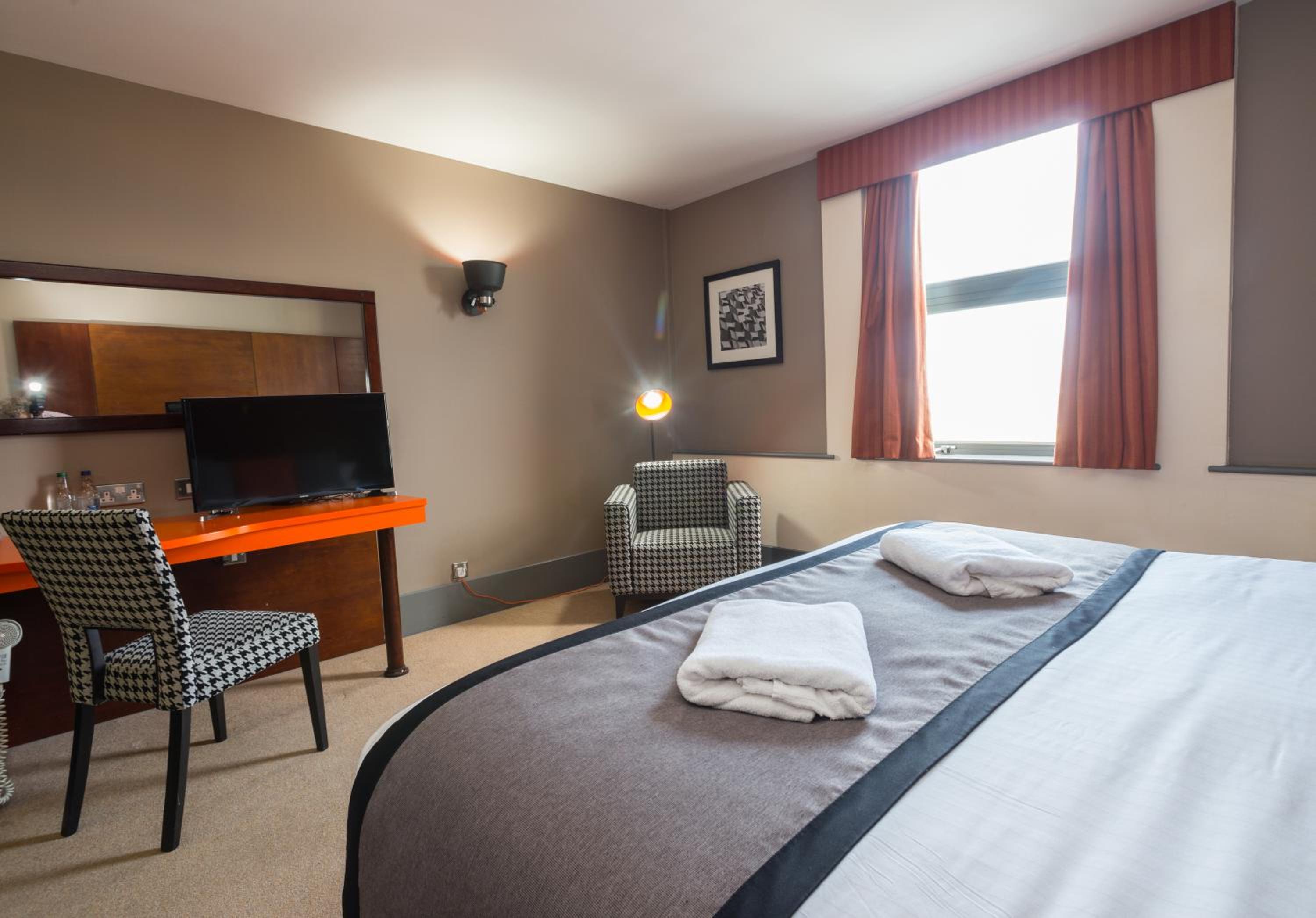 Double Room - Photo 15