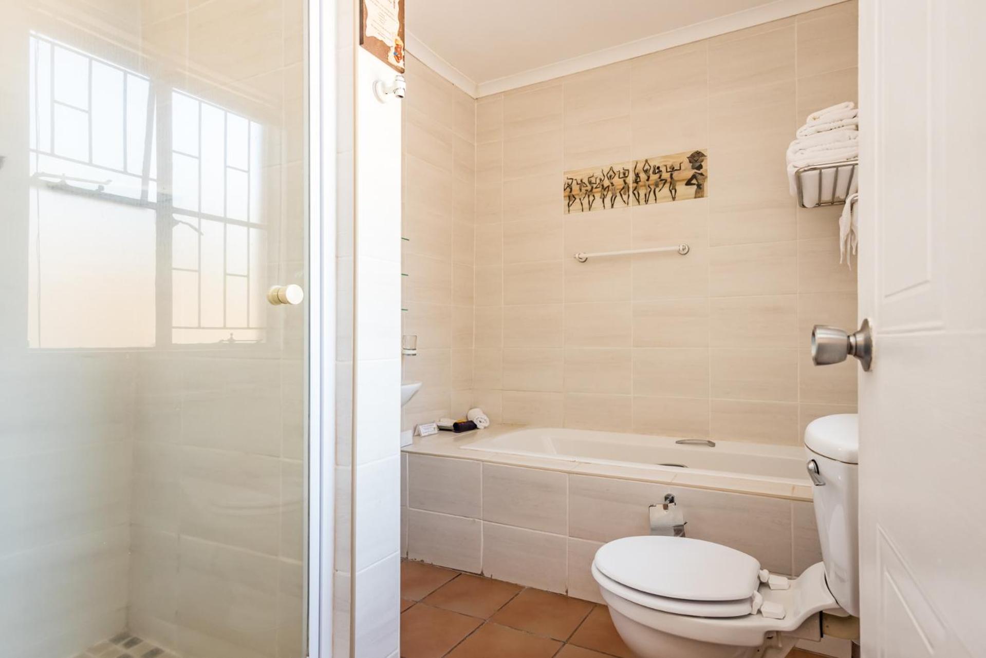 Double or Twin Room - Photo 2