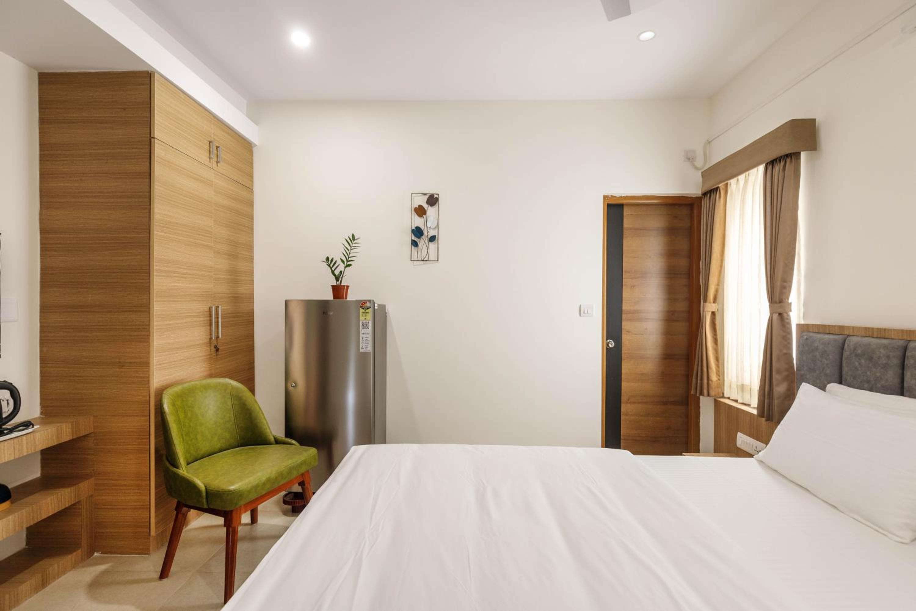 Studio Apartment - Photo 7