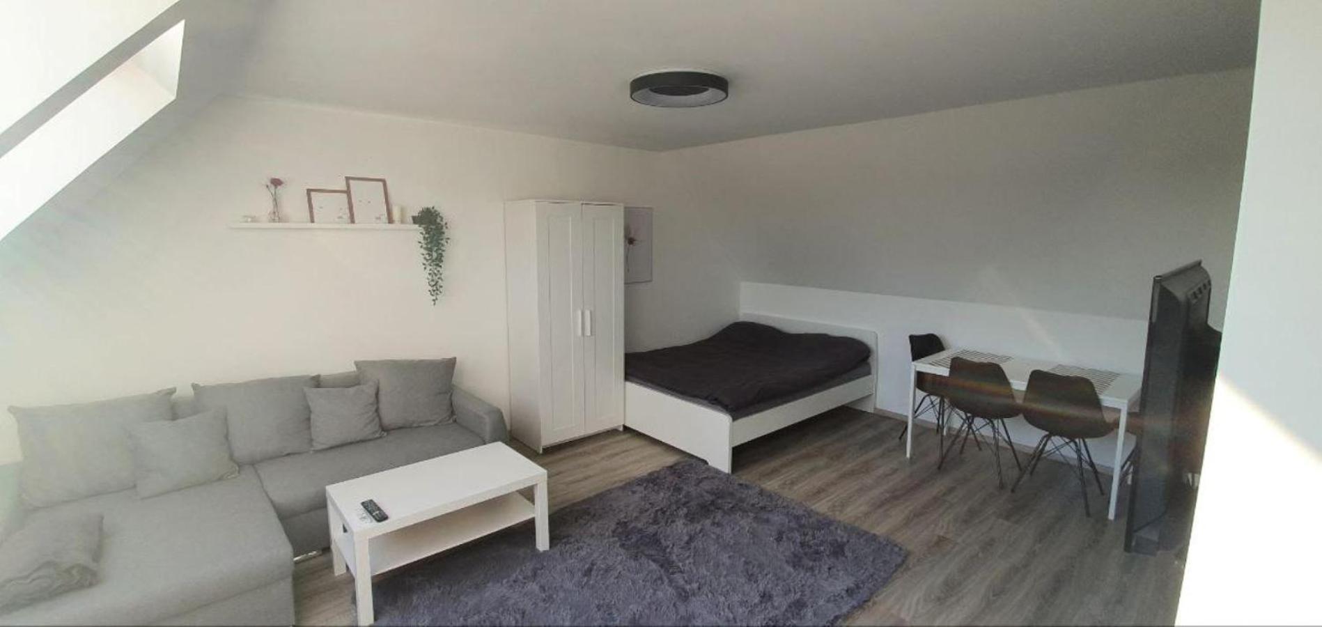Studio Apartment - Photo 5